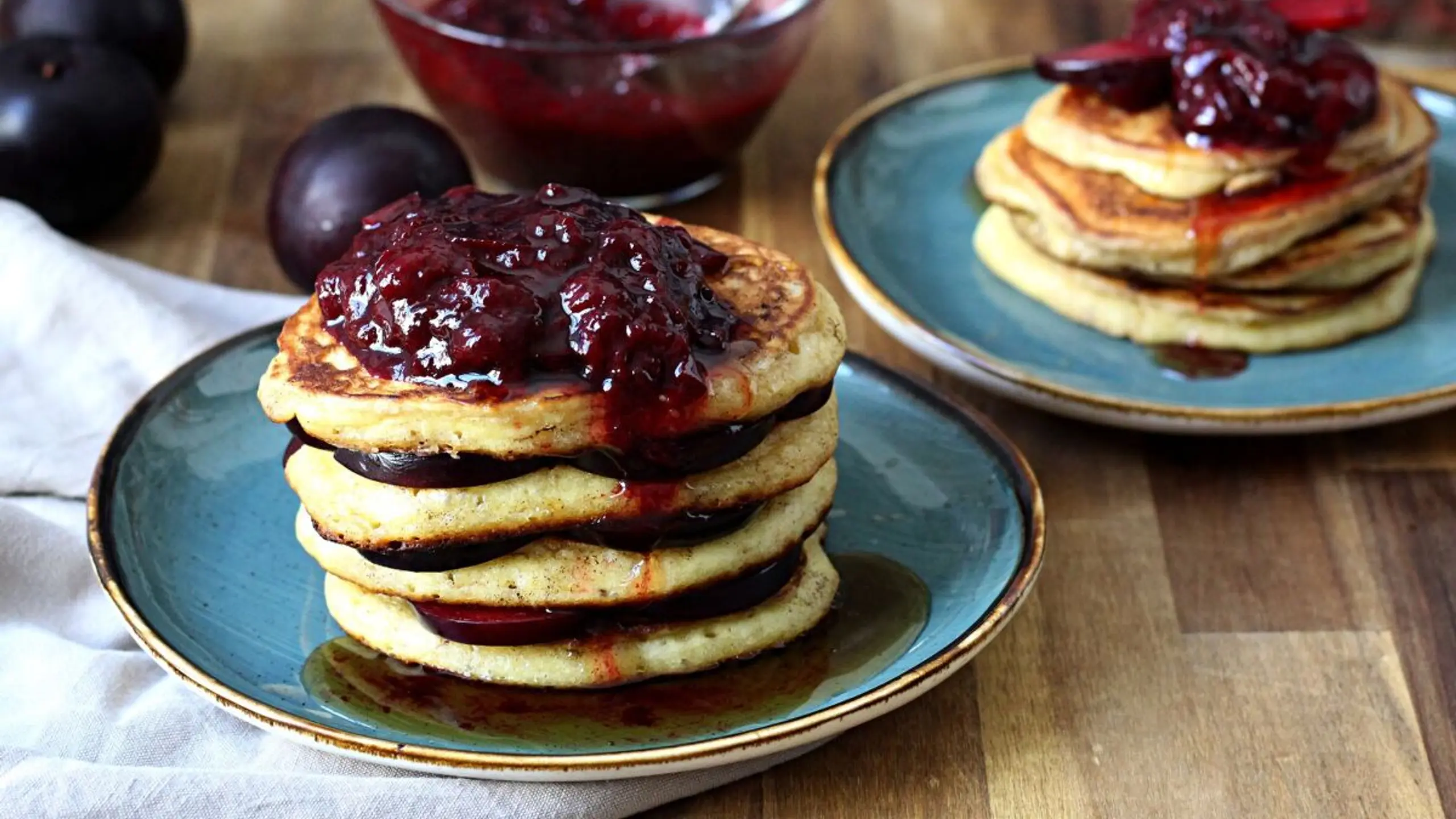 Pancakes kann man klassisch in der Pfanne braten - oder im Ofen zubereiten.