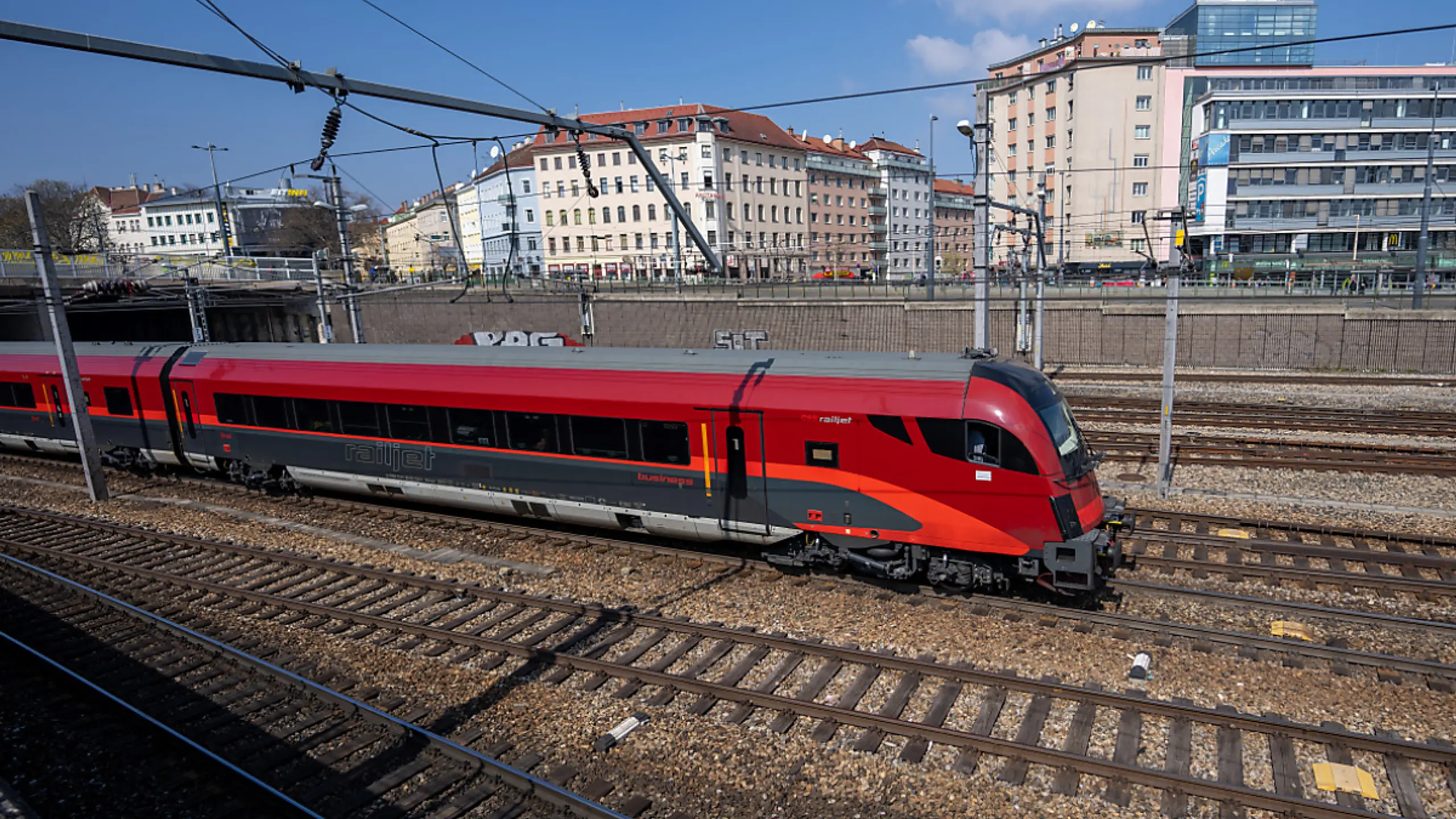 Railjet auf Wiener Gleisen (Archivbild)