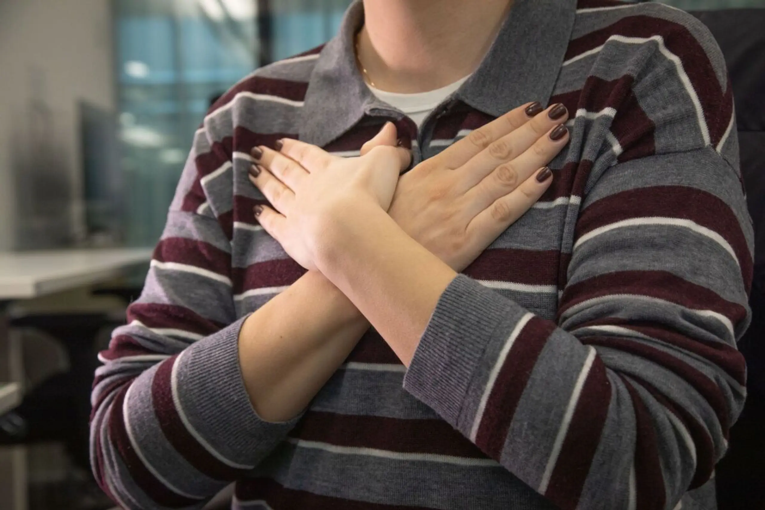 Überforderung, Angst oder emotionale Belastung? Dann kann der "Butterfly Hug" helfen