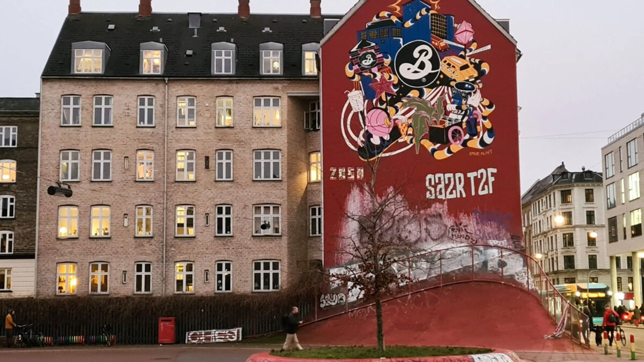 Hausmalereien in Nørrebro, einem multikulturellen Stadtviertel in Kopenhagen