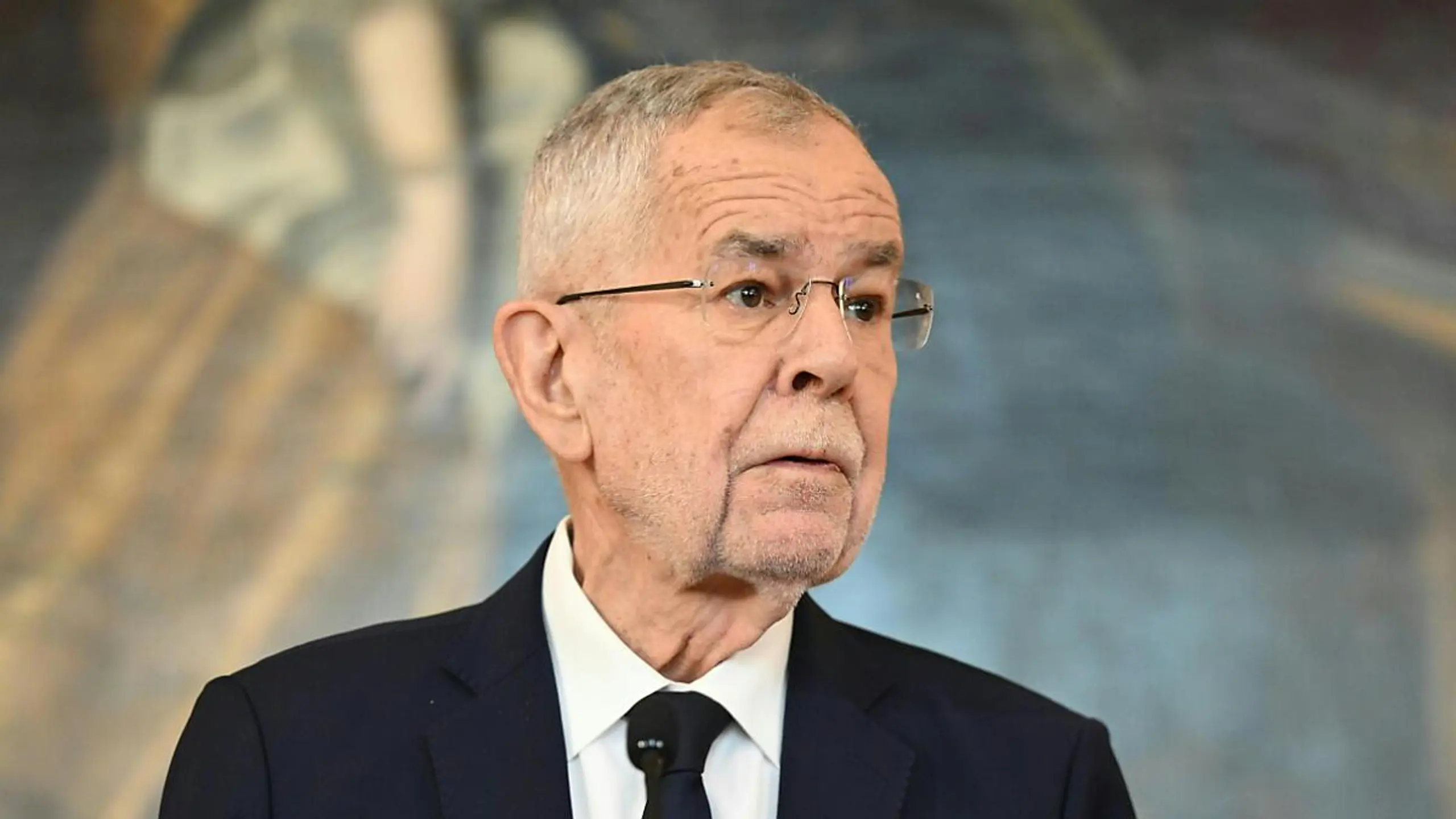 Van der Bellen muss noch auf Regierung warten