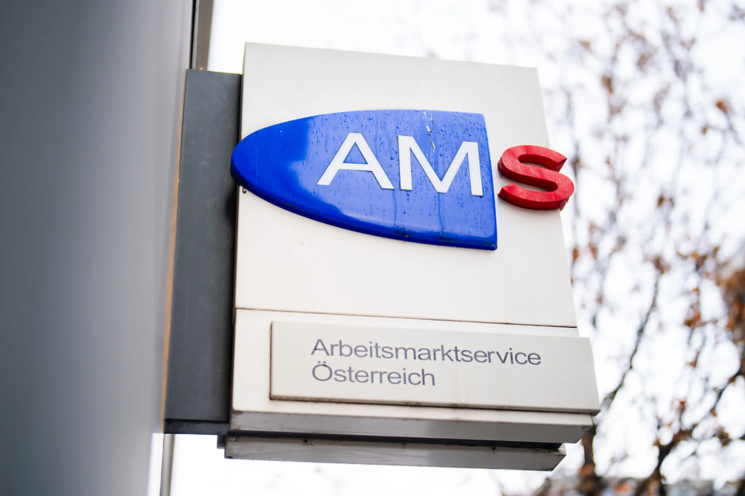 Knapp 430.000 Personen beim AMS arbeitslos oder in Schulung gemeldet