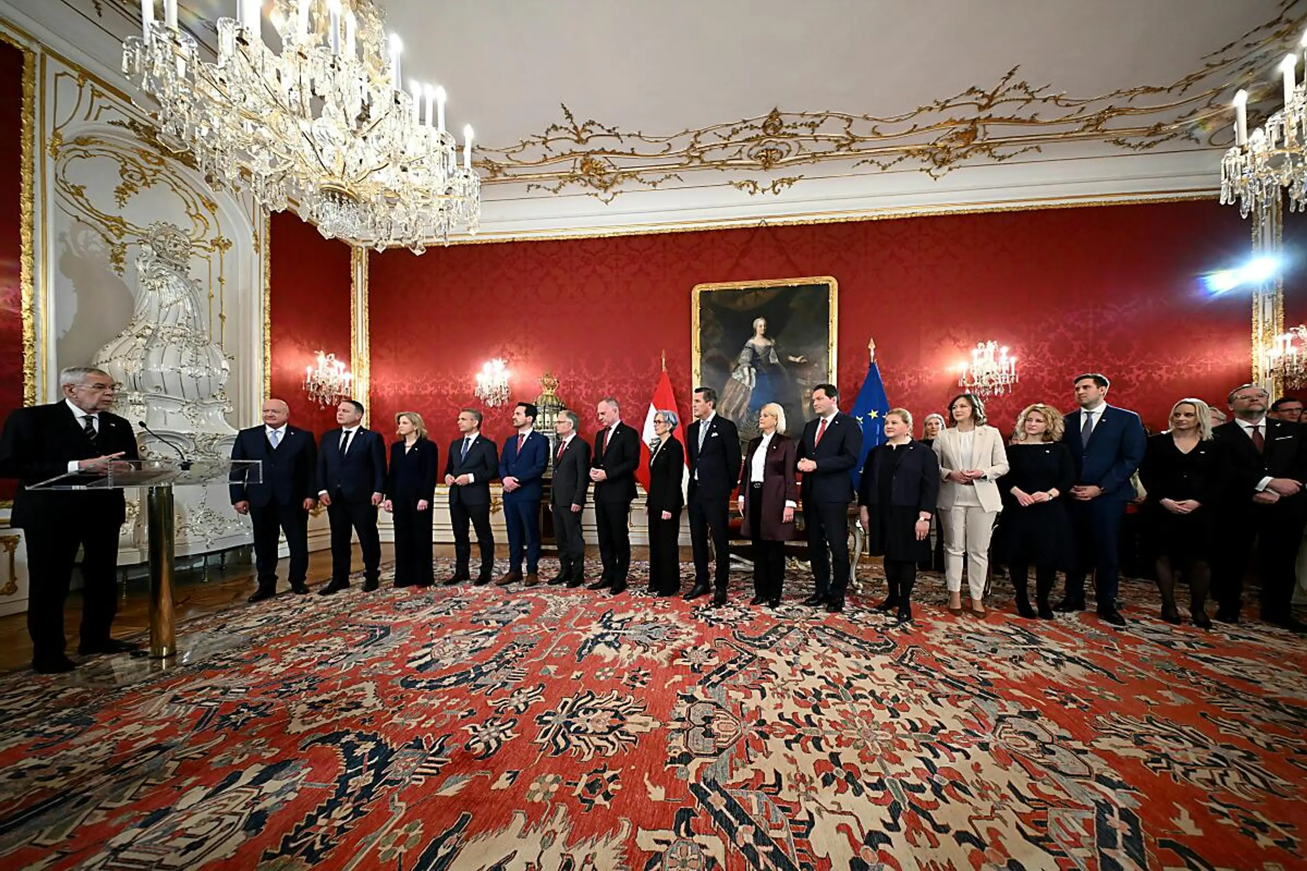 Wieder einmal lobte Bundespräsident Van der Bellen eine Regierung an