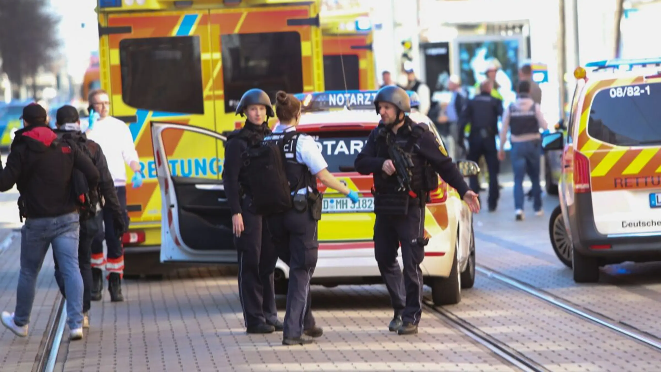 Großeinsatz von Polizei und Rettung in Mannheim