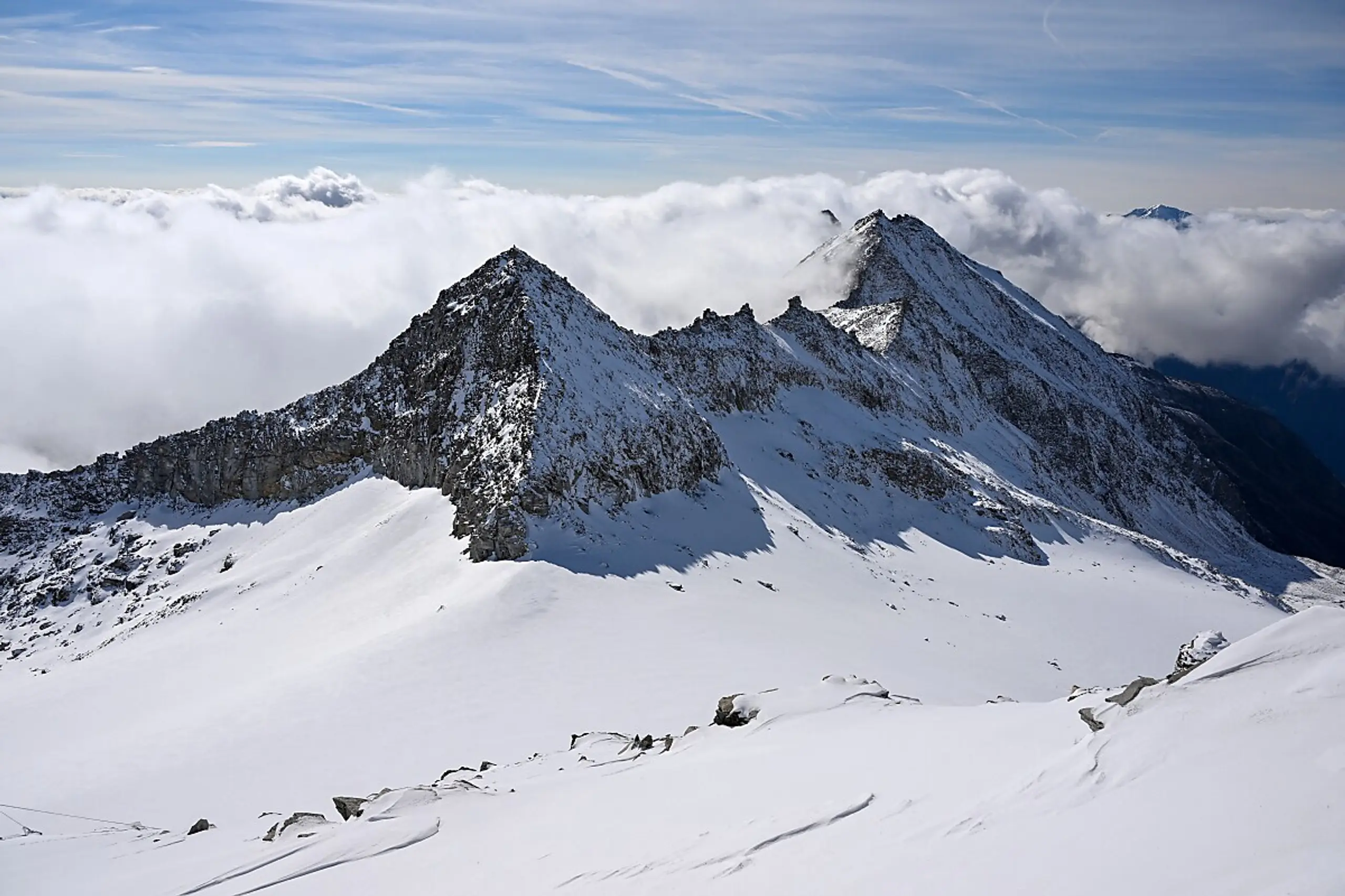 "Goodbye Glaciers!? - Pfiati Gletscher!?"