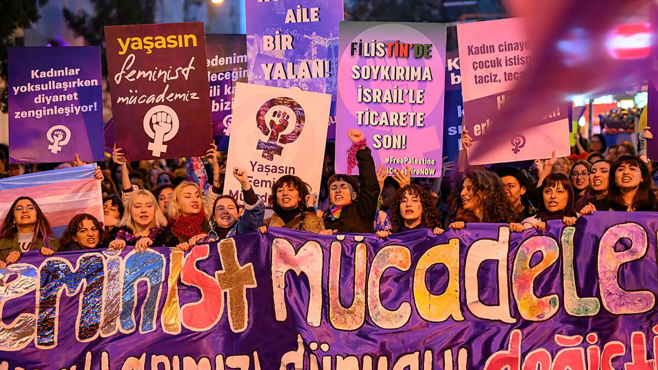 Türkische Regierung reagiert auf Weltfrauentag mit Massenfestnahmen