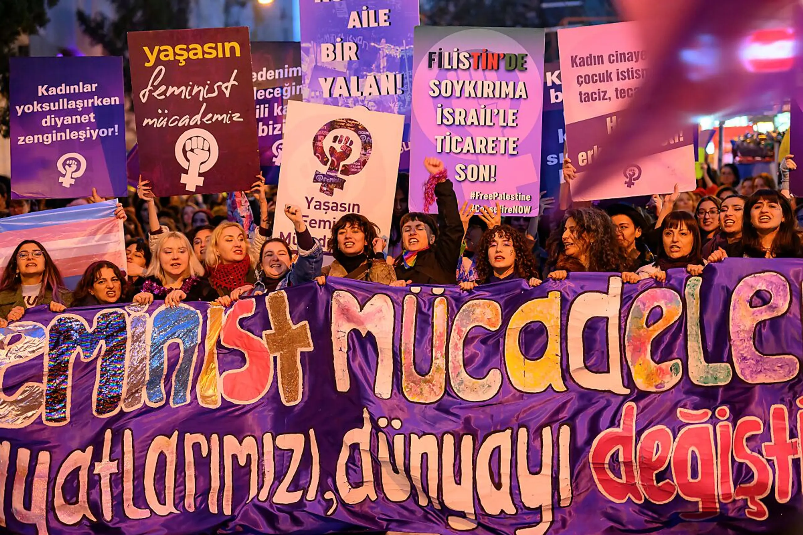 Türkische Regierung reagiert auf Weltfrauentag mit Massenfestnahmen