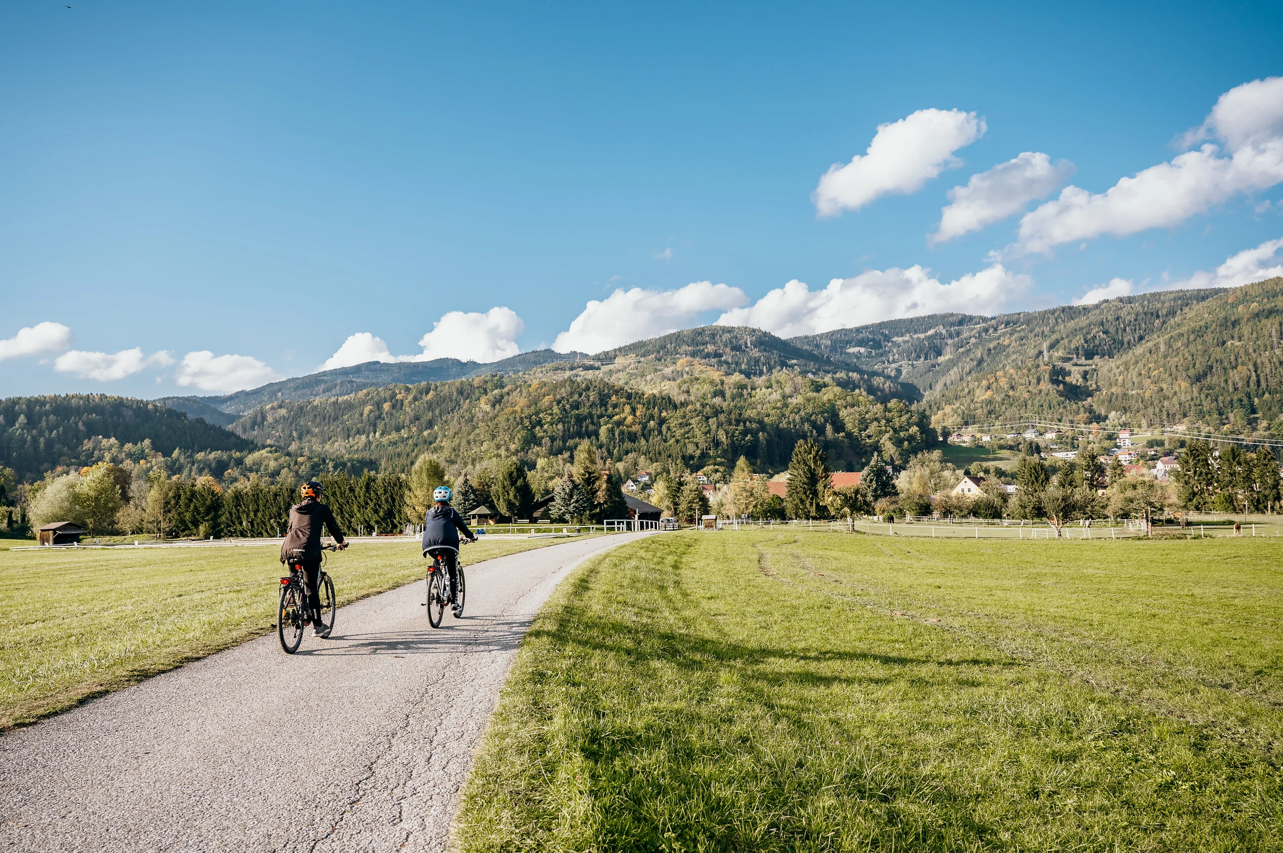 © TV Erzberg Leoben / Freilichtmomente Blurred image background