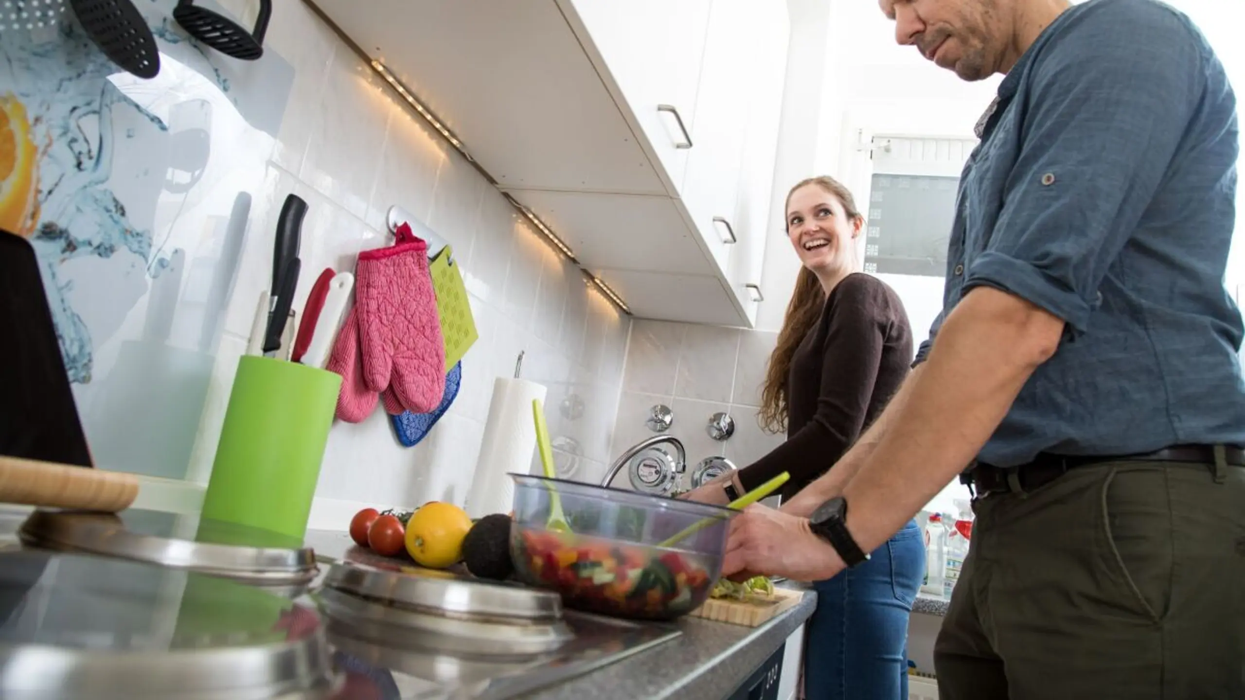 Den Nieren zuliebe setzt man beim Kochen auf viel Gemüse, Hülsenfrüchte und gesunde Fette