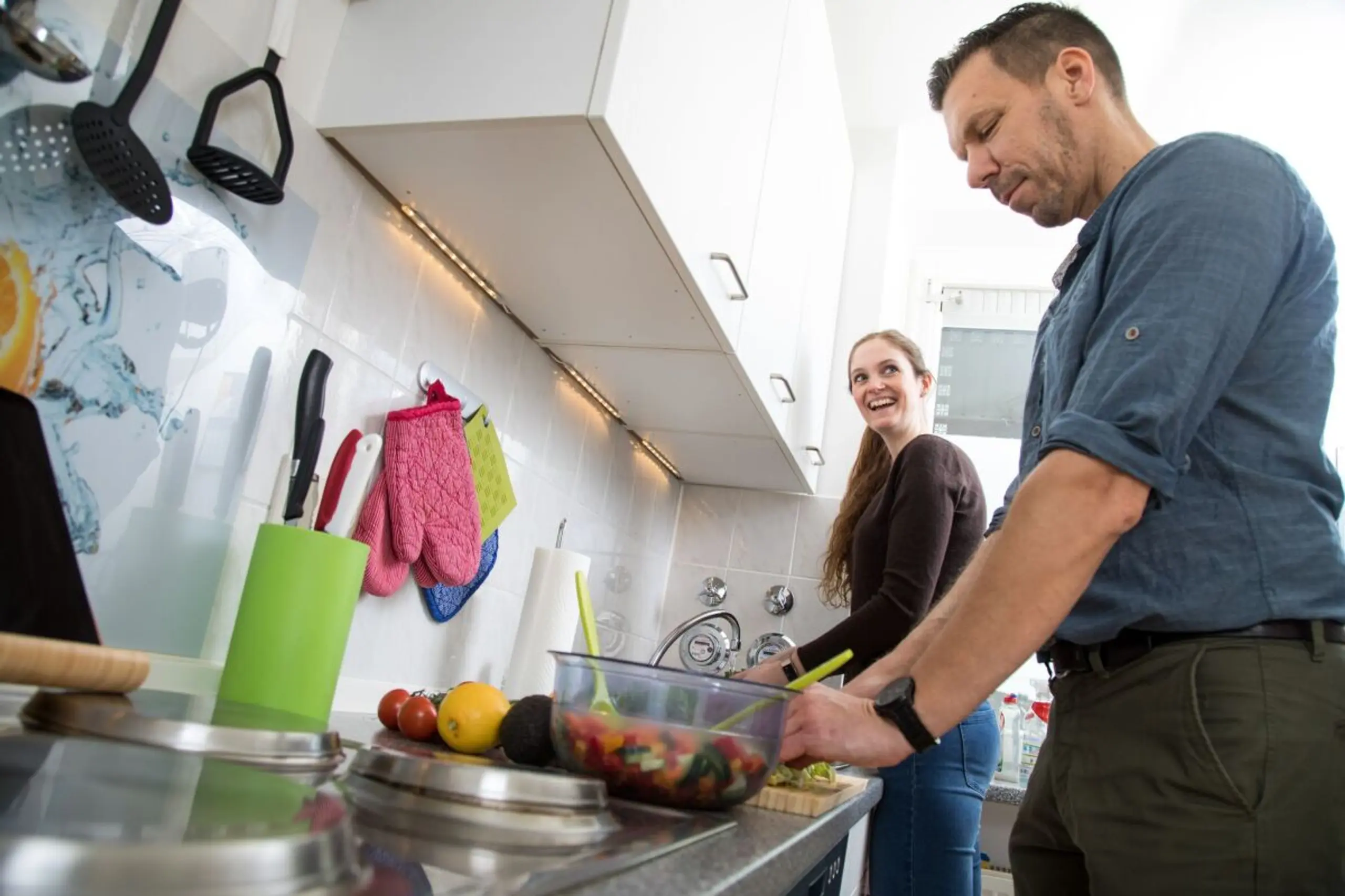 Den Nieren zuliebe setzt man beim Kochen auf viel Gemüse, Hülsenfrüchte und gesunde Fette