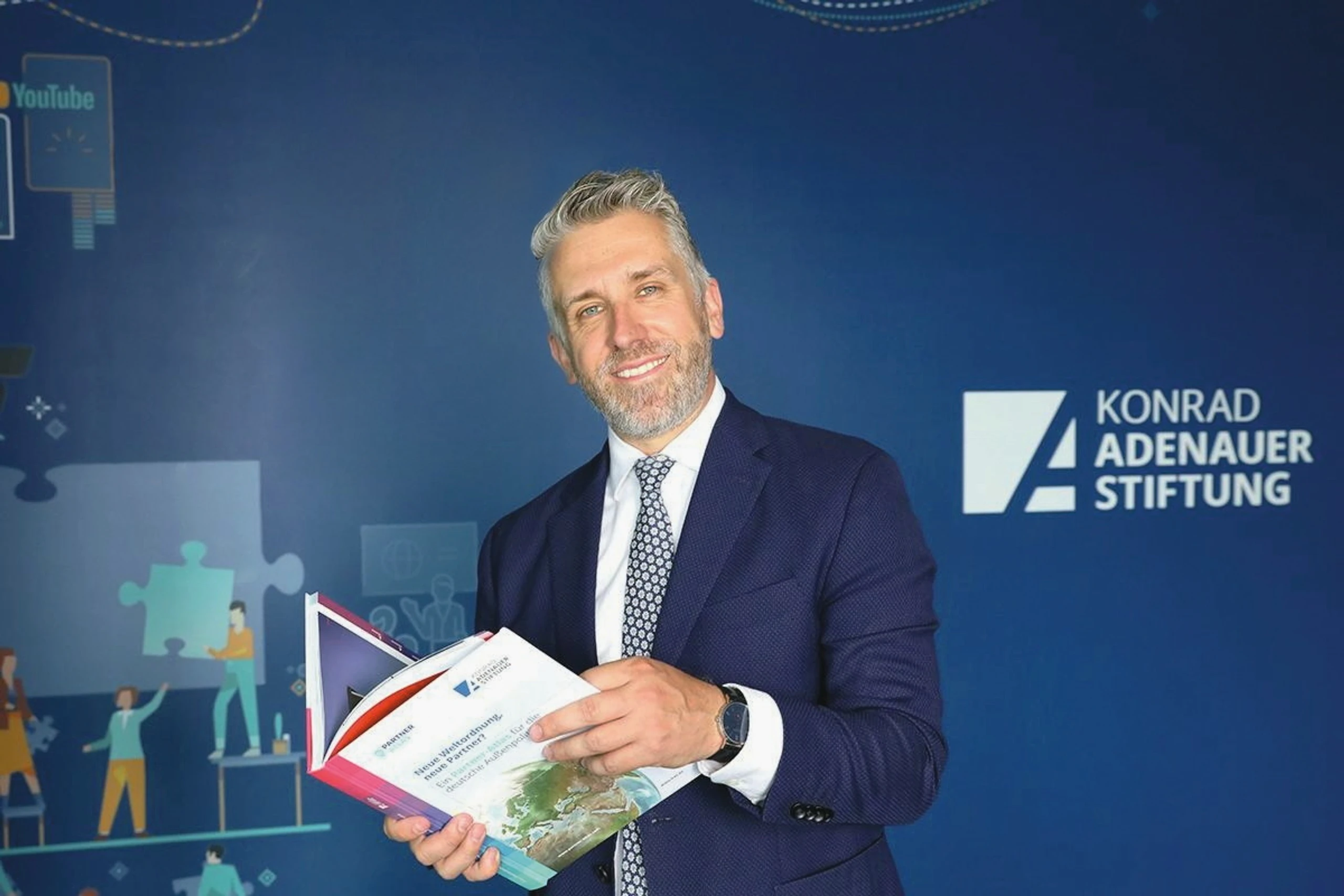 © Foto: Konrad Adenauer Stiftung Blurred image background