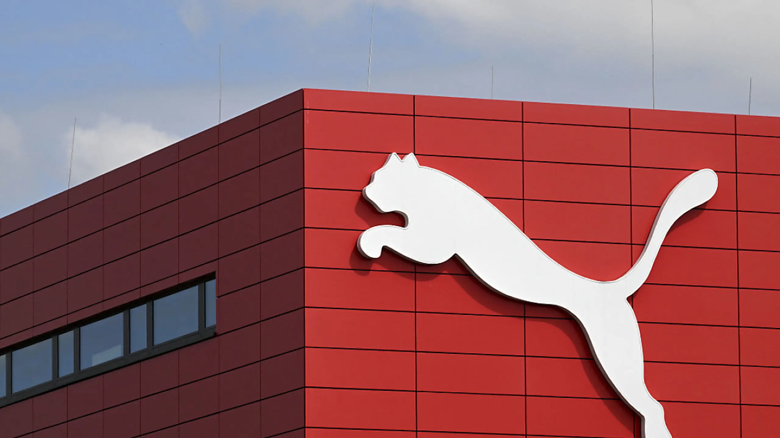 Puma-Aktien brechen um mehr als 20 Prozent ein