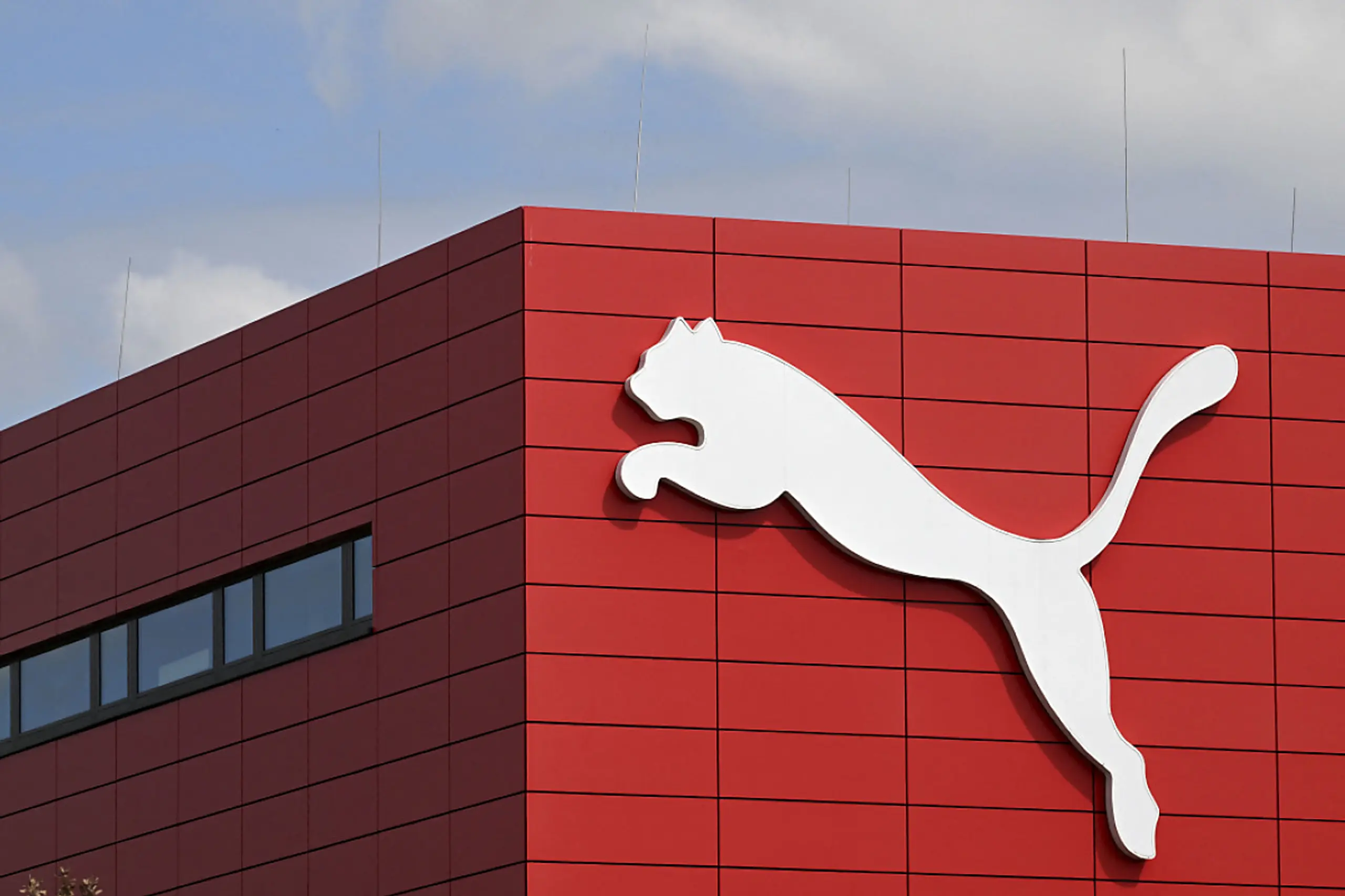 Puma-Aktien brechen um mehr als 20 Prozent ein