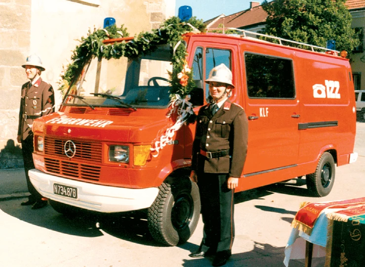 Weihe des KLF, Mercedes 310