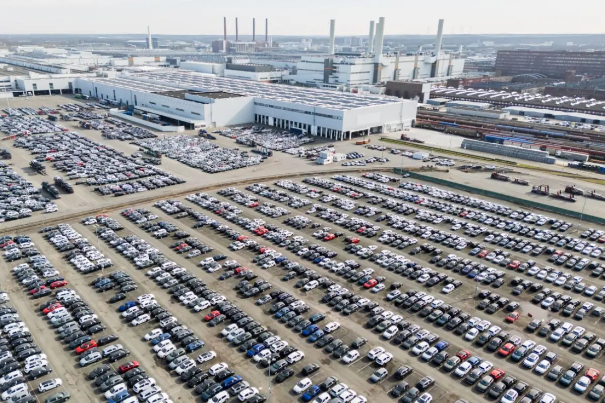 2024 wurden rund 3,4 Millionen neue Pkw im Wert von 135 Milliarden Euro aus Deutschland in alle Welt geliefert