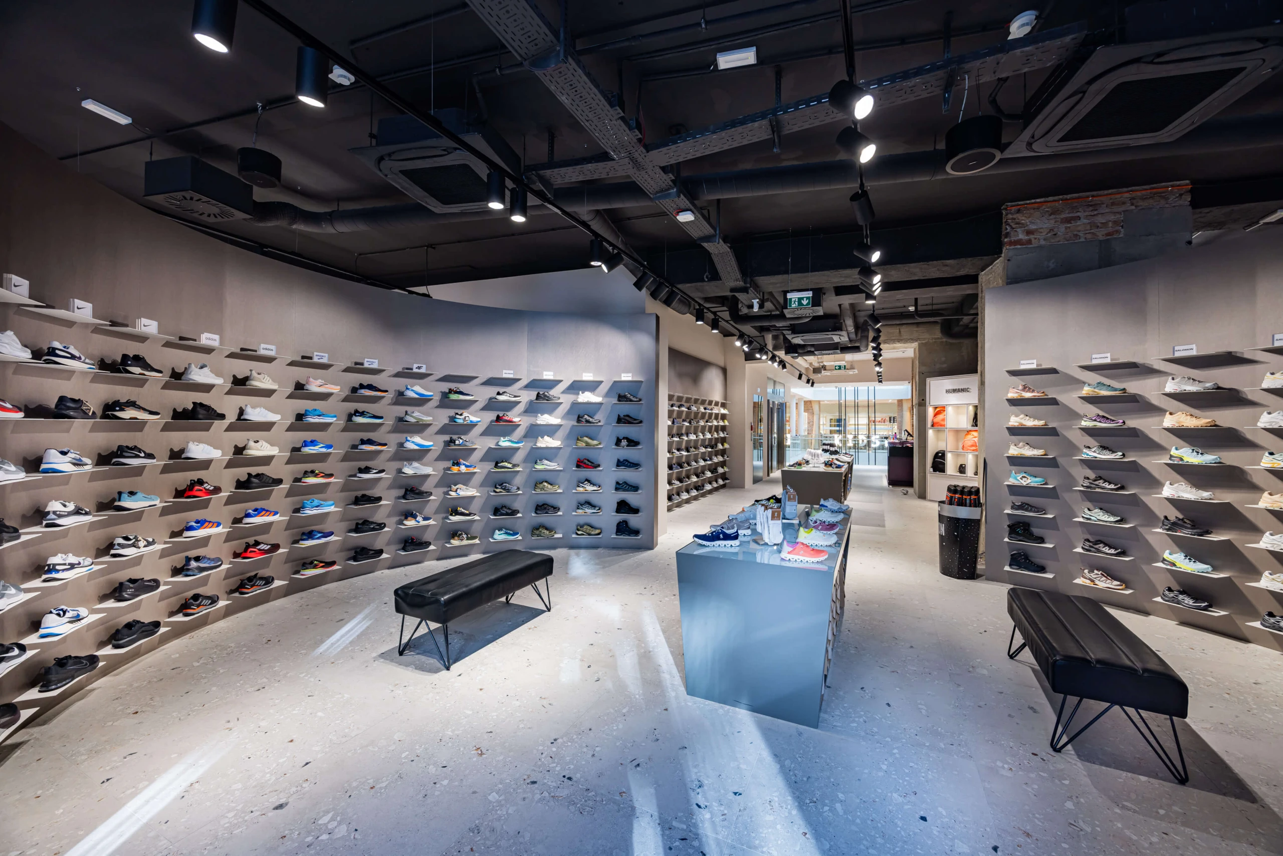 HUMANIC Gewinnspiel: New Store - New Brands