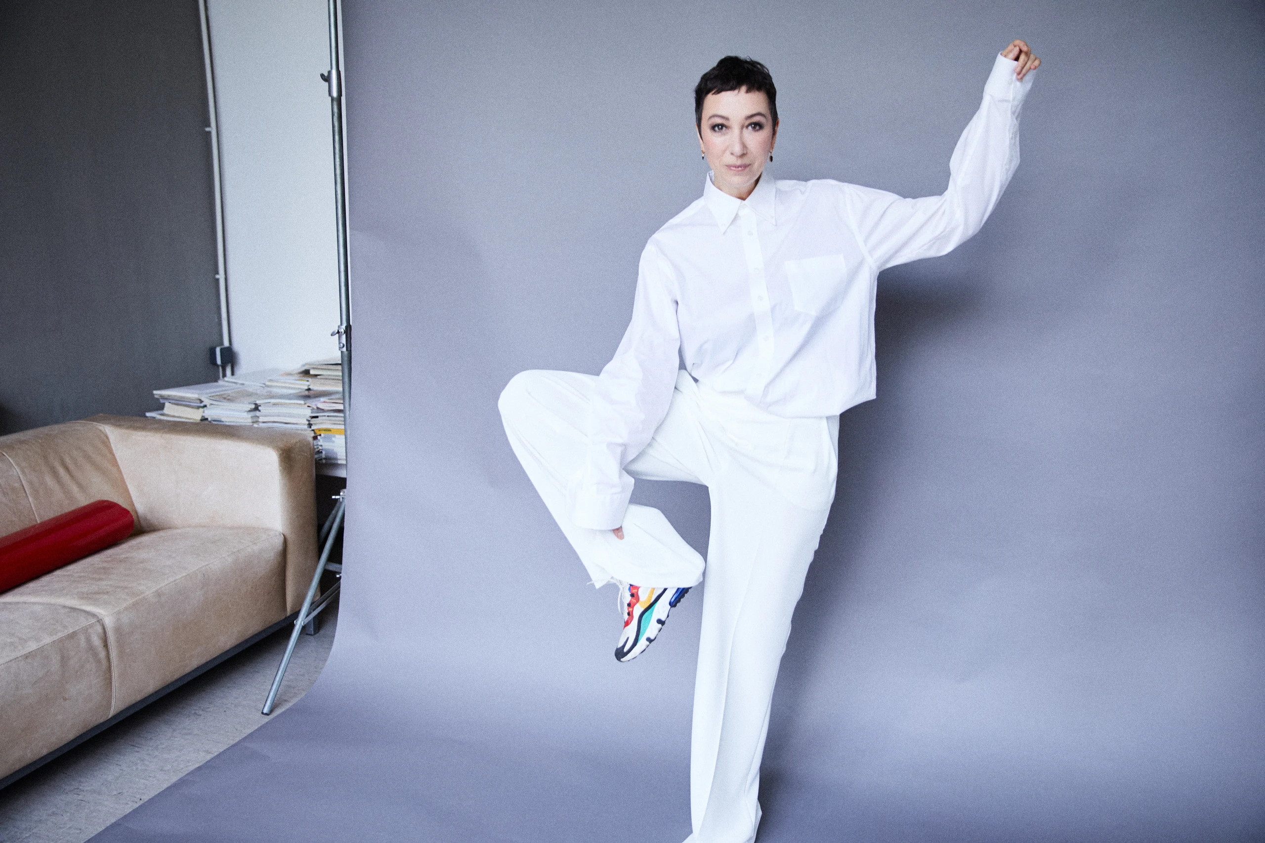 © Rafaela Pröll Ursula Strauss stehend