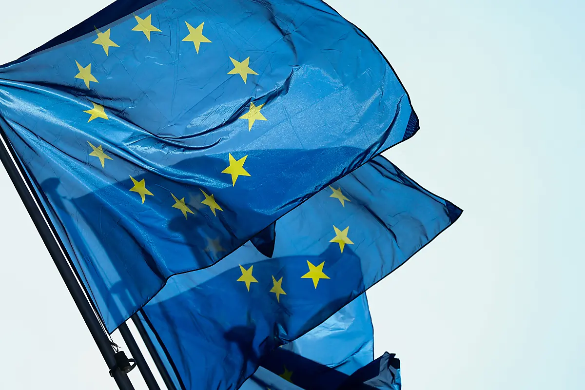 US-Präsident setzt pauschale 20-Prozent-Zölle gegen EU aus
