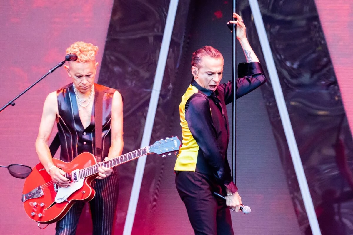 Fans von Martin Gore und Dave Gahan (r) kommen im Kino auf ihre Kosten