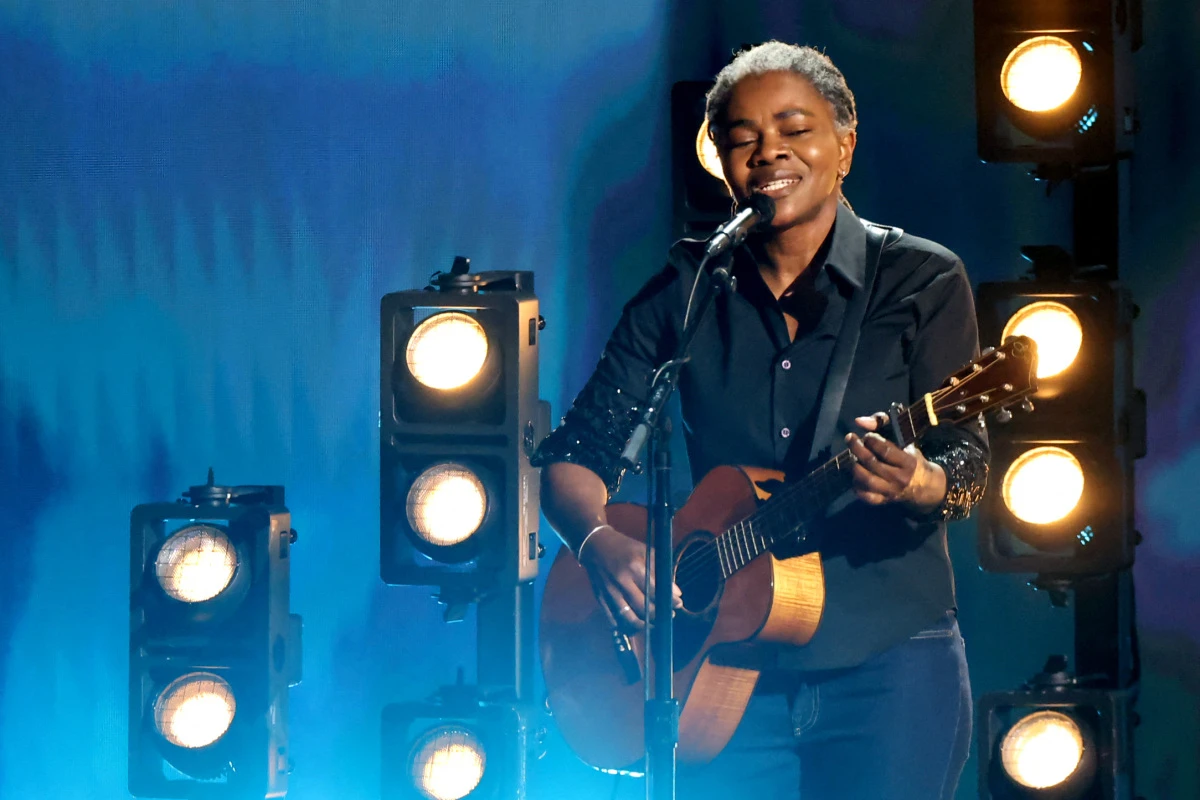 Tracy Chapman bei ihrem denkwürdigen Grammy-Auftritt im Jahr 2024