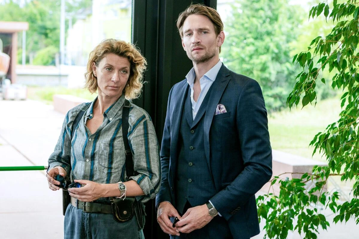 Caroline Frank und August Wittgenstein als ungleiches Ermittlerduo
