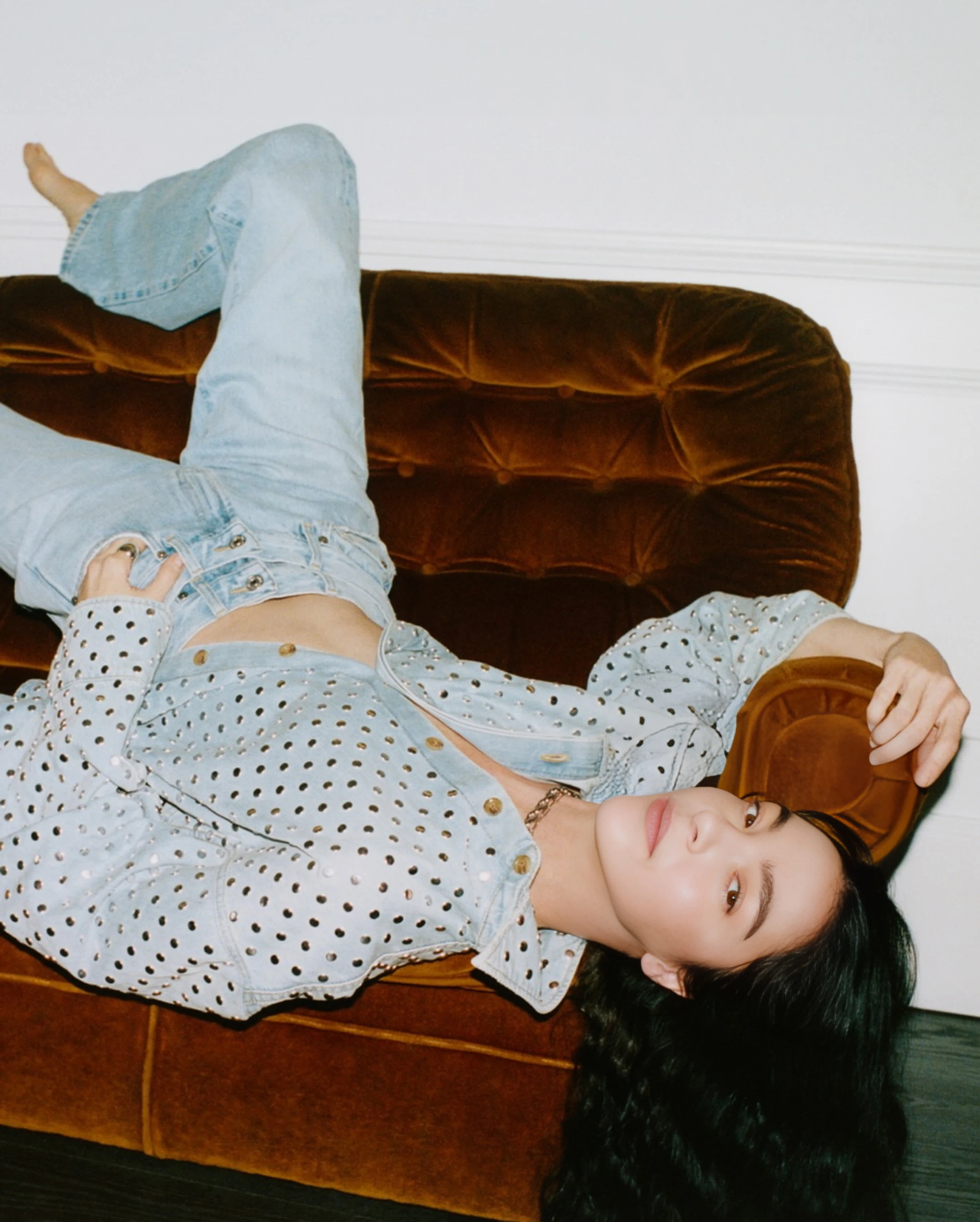 © 7 For All Mankind Blurred image background