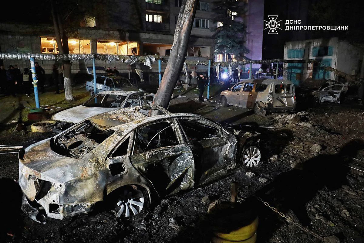 Zahlreiche Häuser und Autos wurden beschädigt