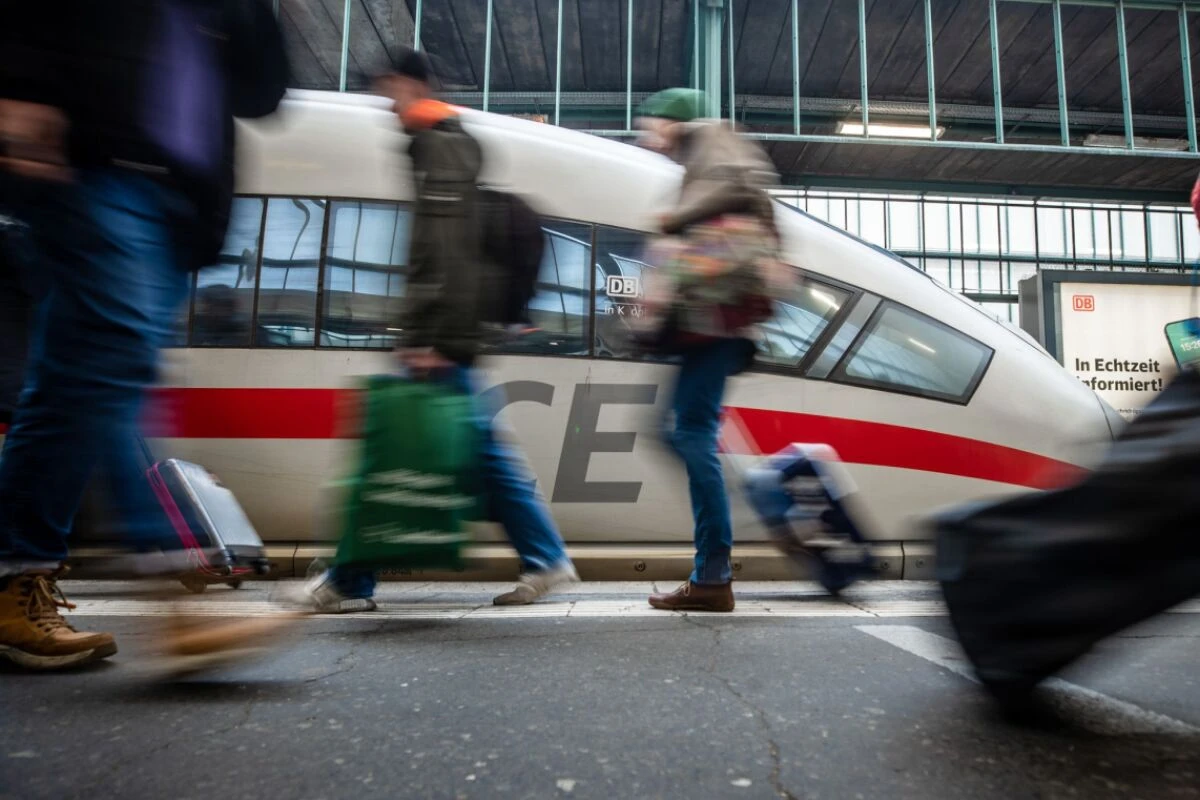 ++ ARCHIVBILD ++ Rund 1,9 Mio. Passagiere nutzten Ostern 2024 die ICE und IC der DB
