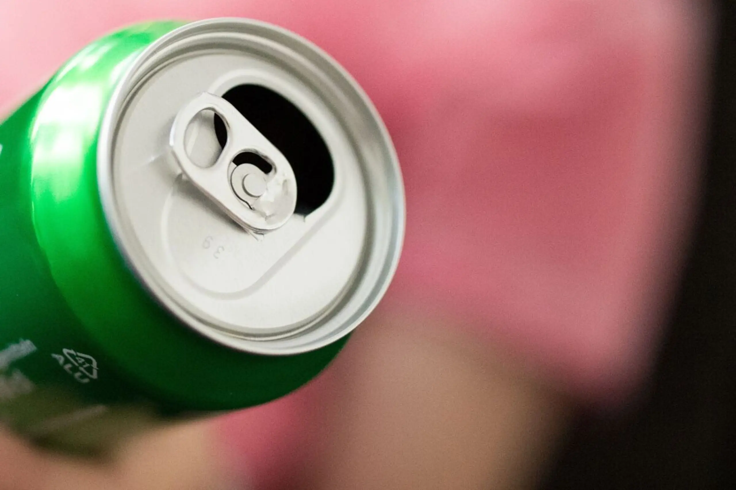 Viele Energydrinks enthalten zu viel Zucker