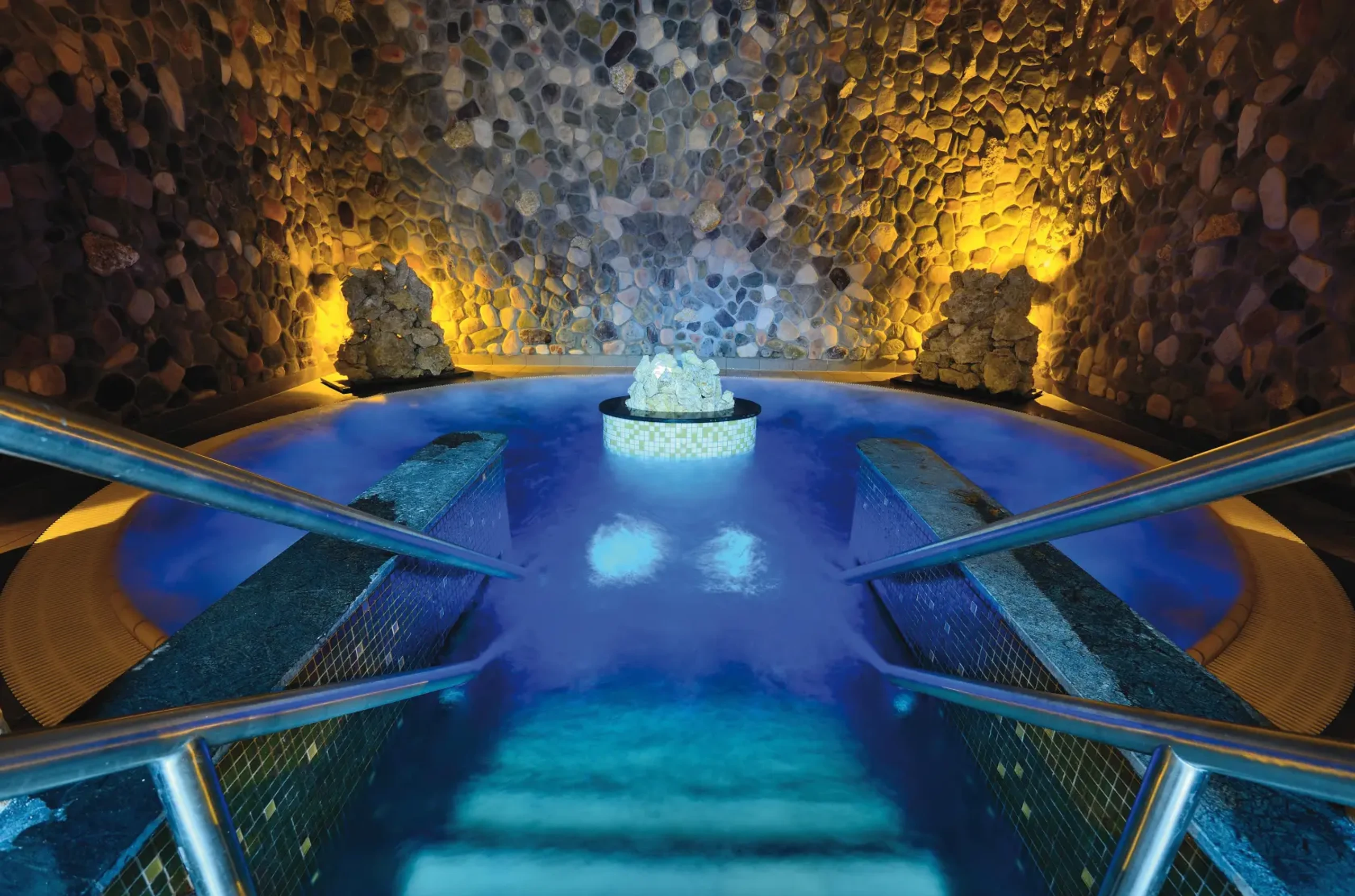 © Eurothermen Blurred image background