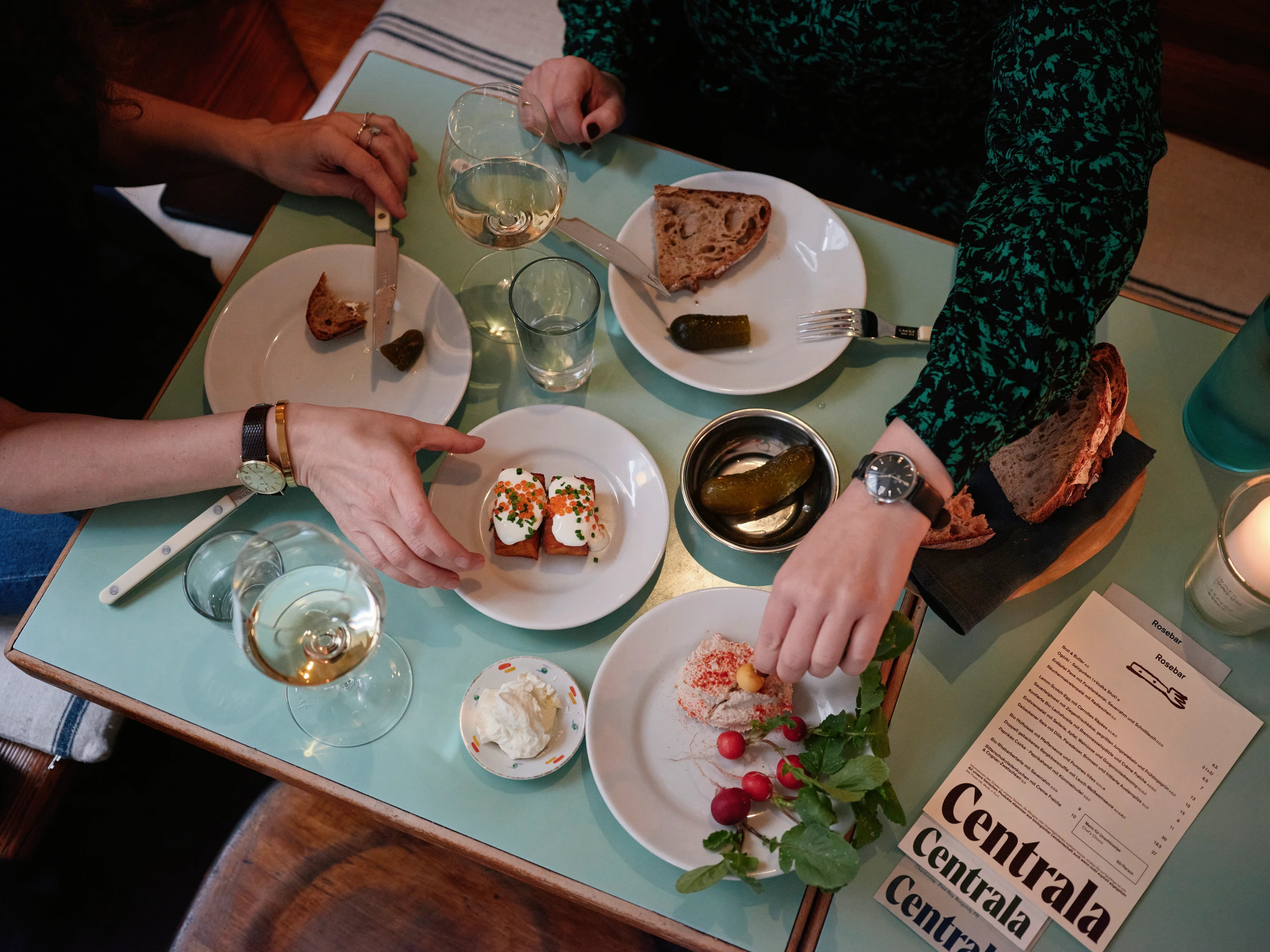 © Susanne Einzenberger Blurred image background