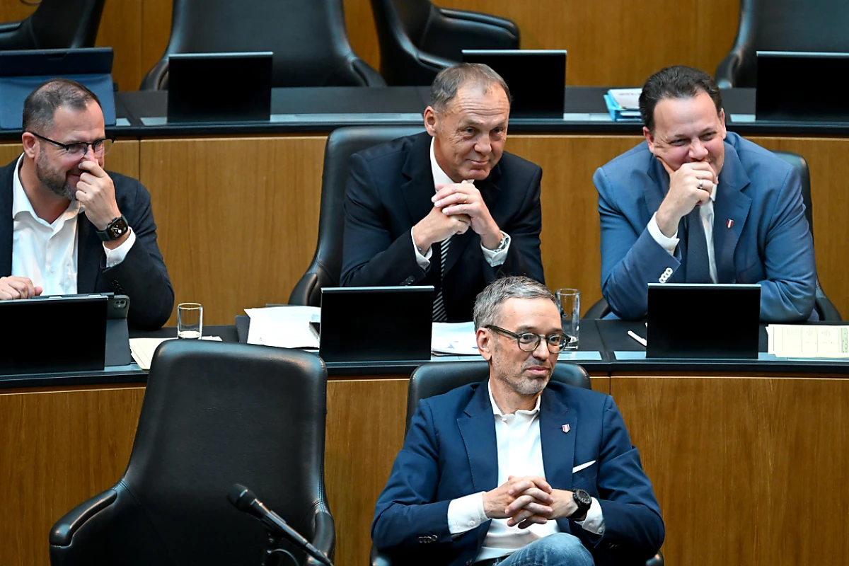 Peter Wurm (2.v.l.) nahm Begriff schließlich zurück