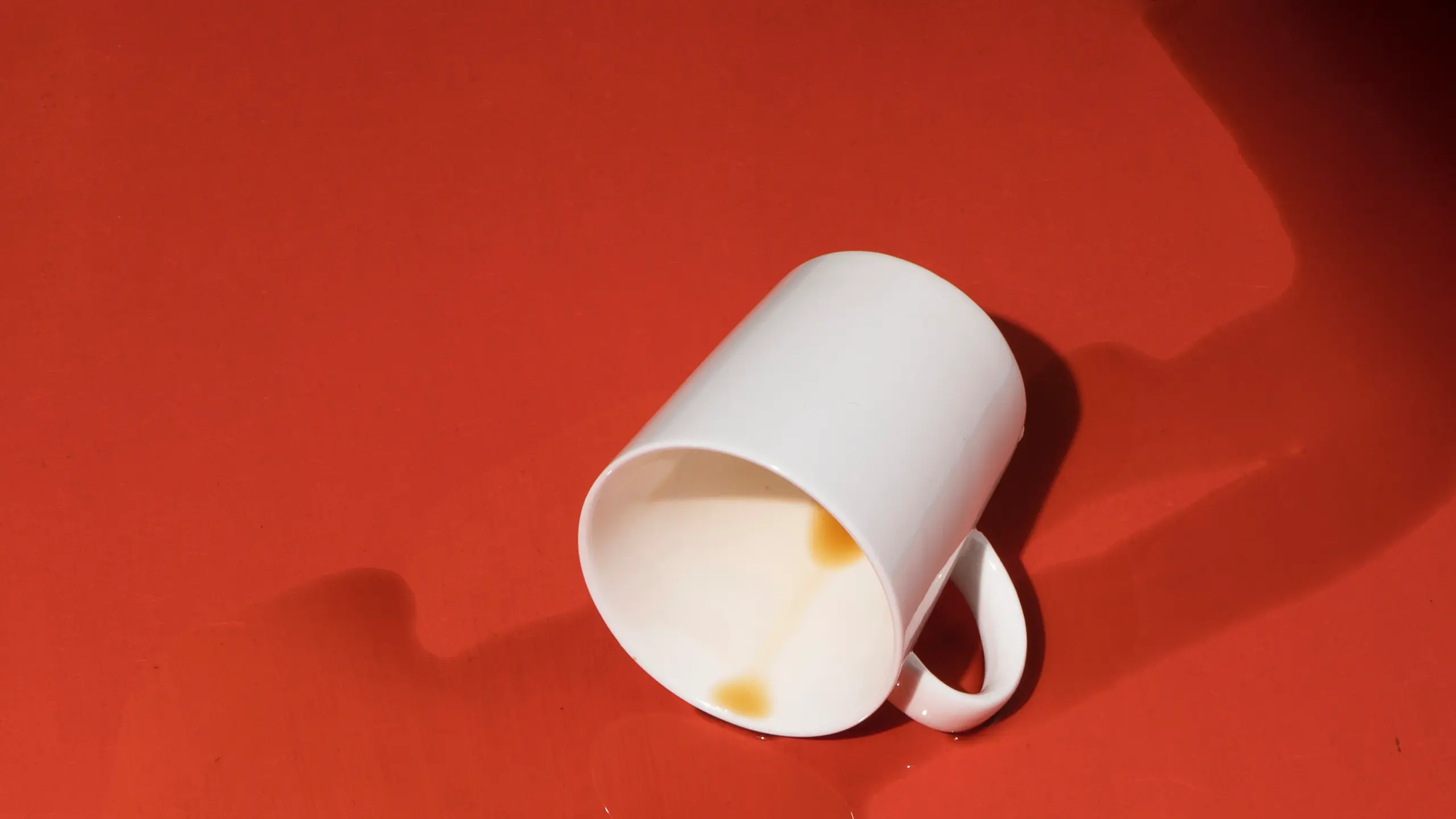 ausgeleerte Kaffeetasse