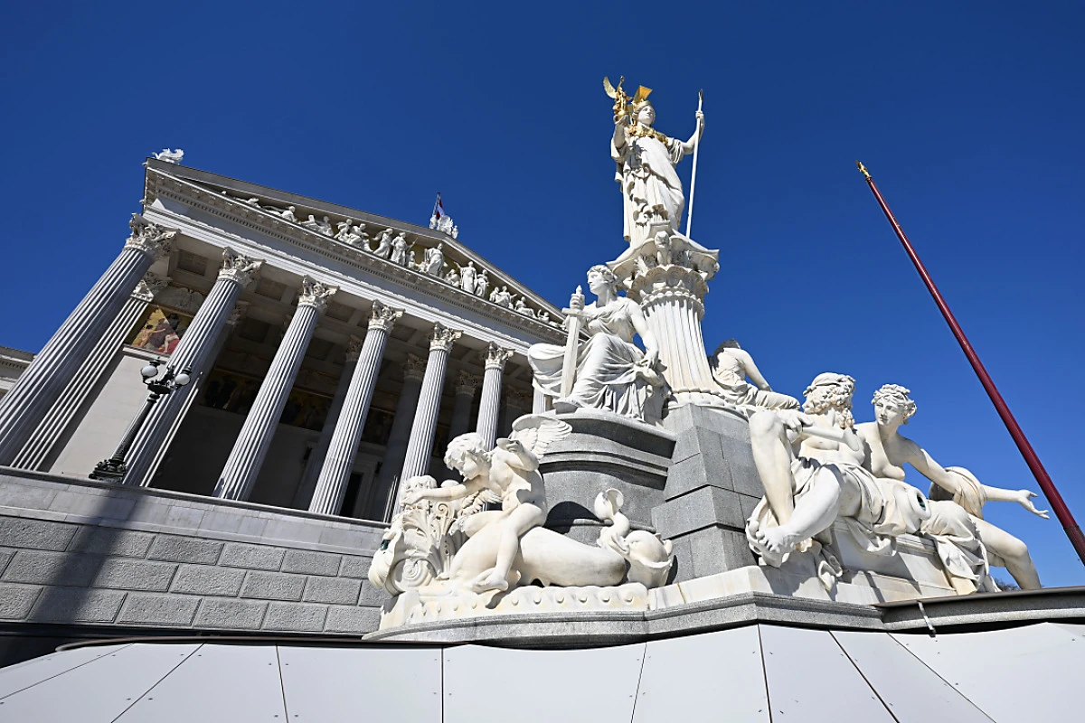 Politik mit gestiegener Dominanz im "Superwahljahr" 2024