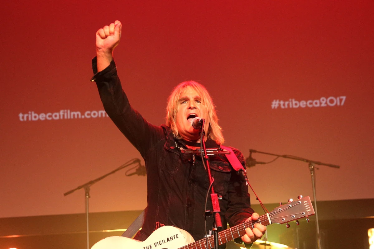 "The Alarm"-Frontman Mike Peters starb 66-jährig an Krebs