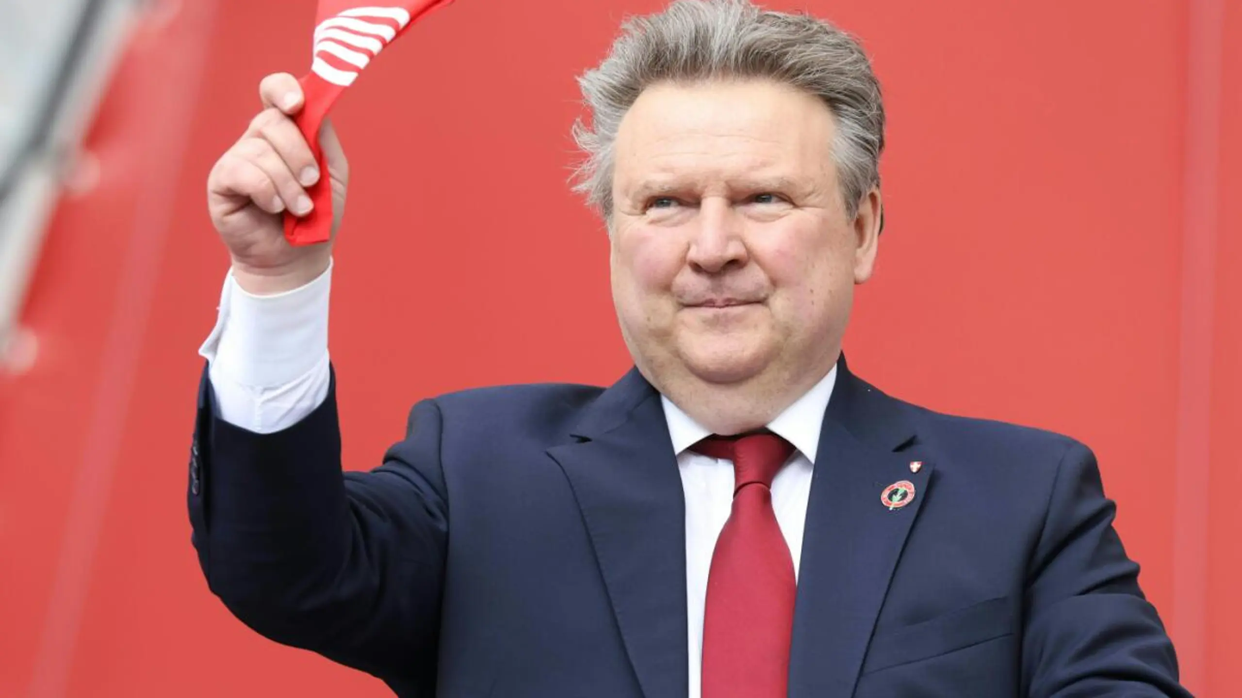 Das rote Tuch wird wieder geschwungen