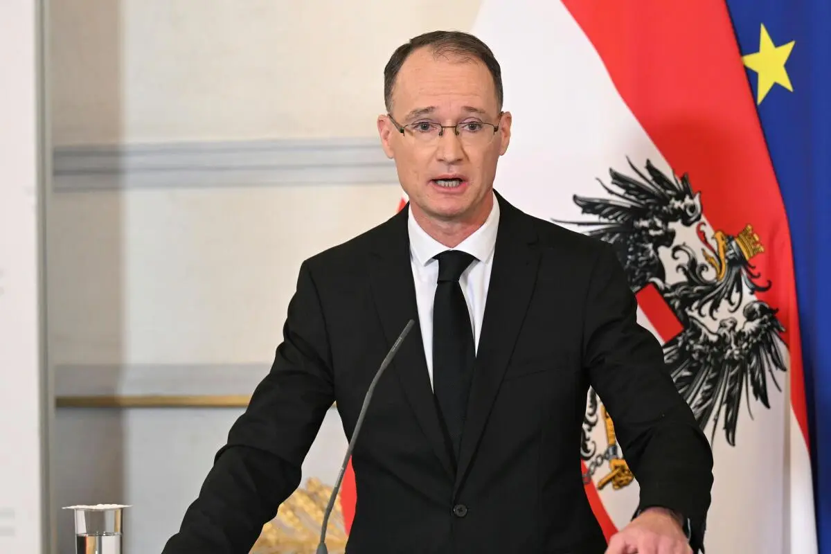 Wolfgang Mueller: Der sowjetische Sieg sei in Russland als "russischer" interpretiert worden