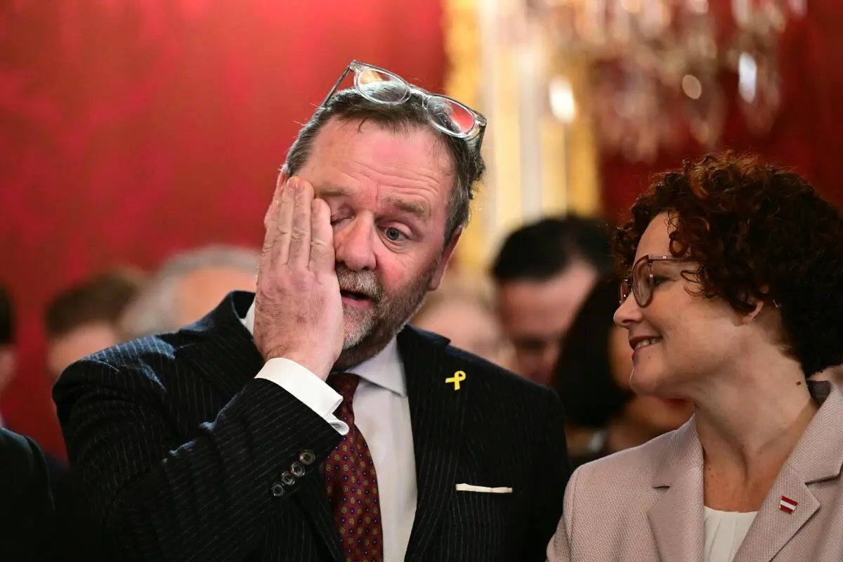 Schellhorn entschuldigt sich wegen NS-Vergleich
