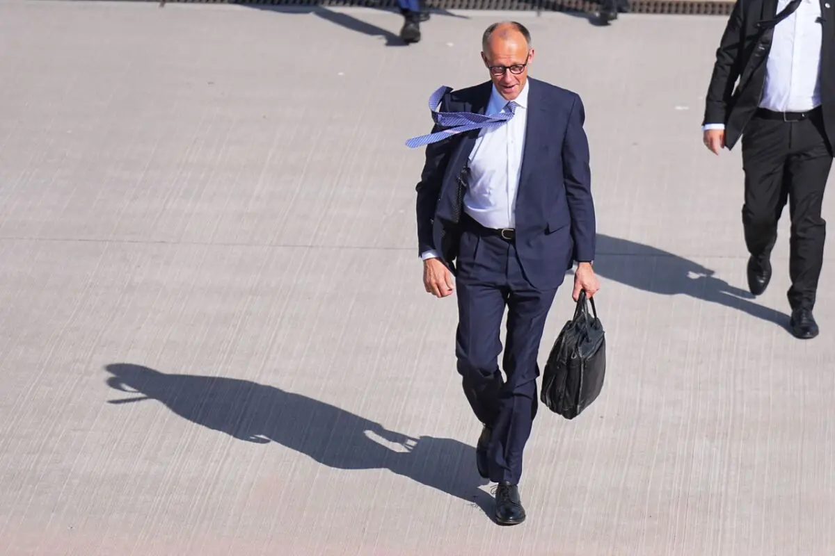 Der deutsche Kanzler Friedrich Merz ist auf dem Weg nach Kiew