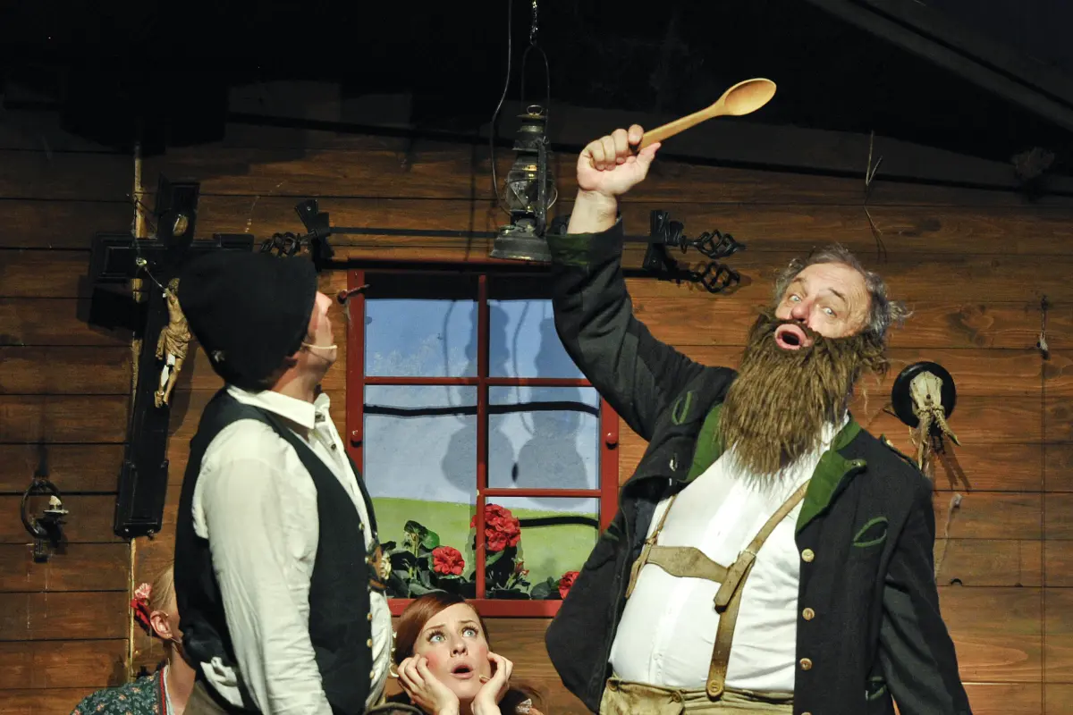 Manfred O. Tauchen (r.) als "Bauer" im "Watzmann" im Jahr 2011