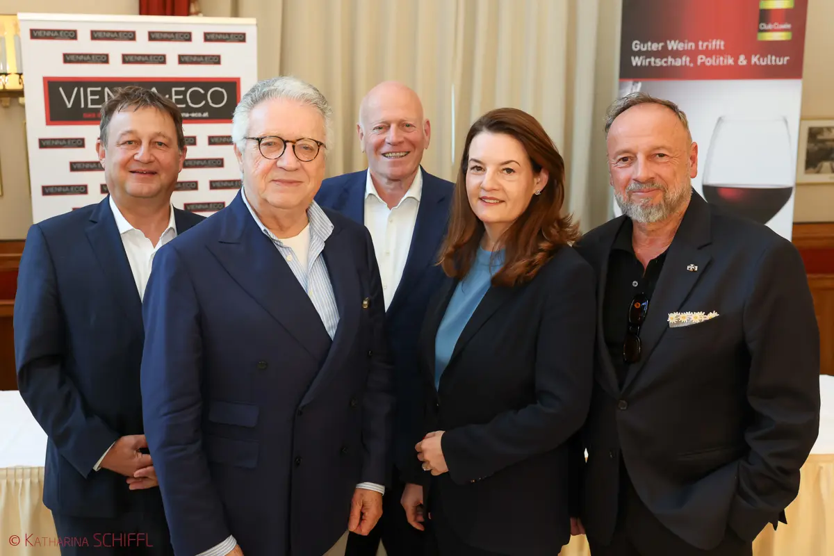 Club Cuvée diskutiert Demokratieverständnis und politische Herausforderungen