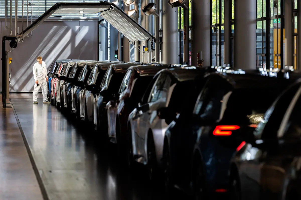 Auftragsbestandsplus maßgeblich auf Autoindustrie zurückzuführen
