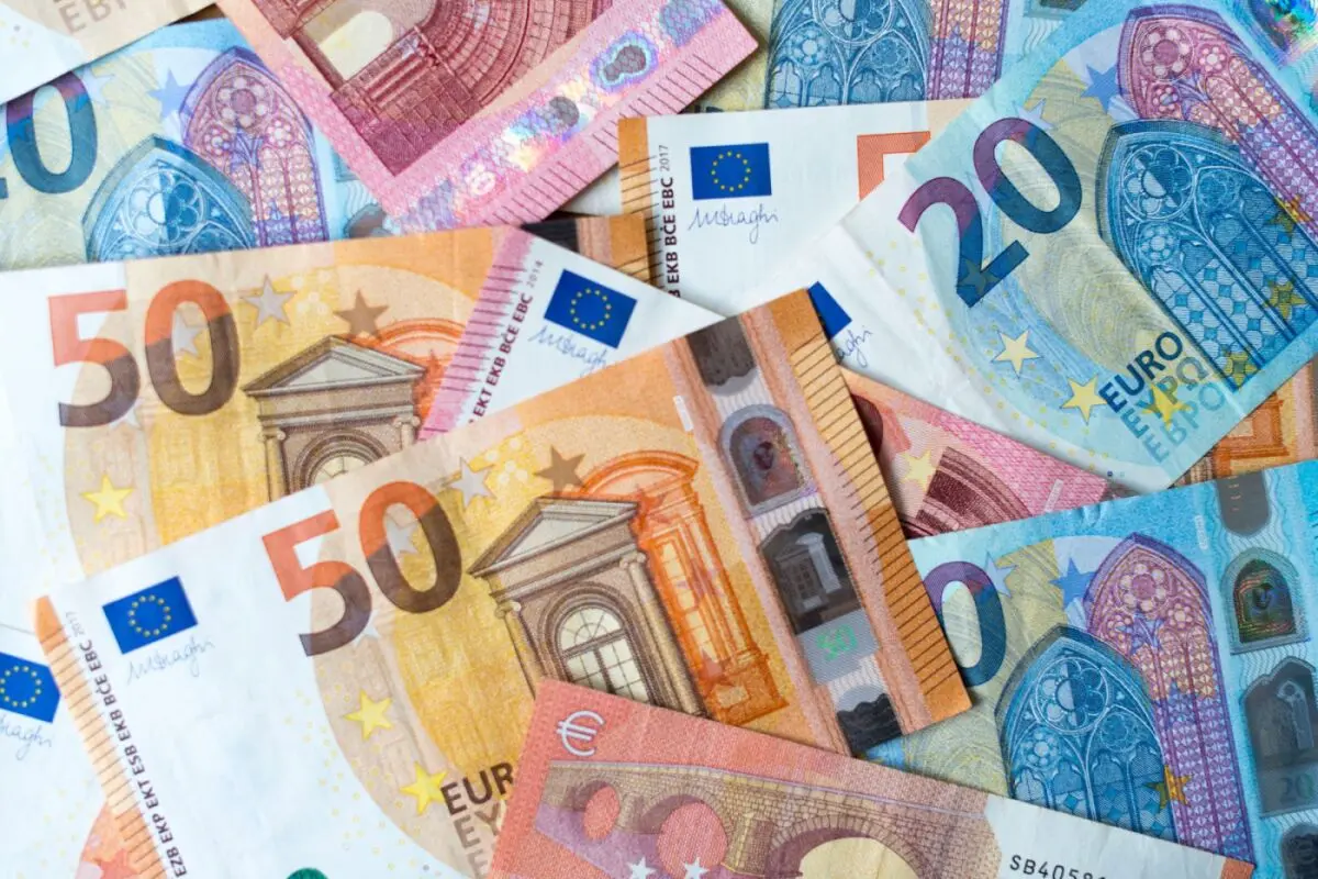 Wirtschaft schrumpft, Inflation bleibt hoch
