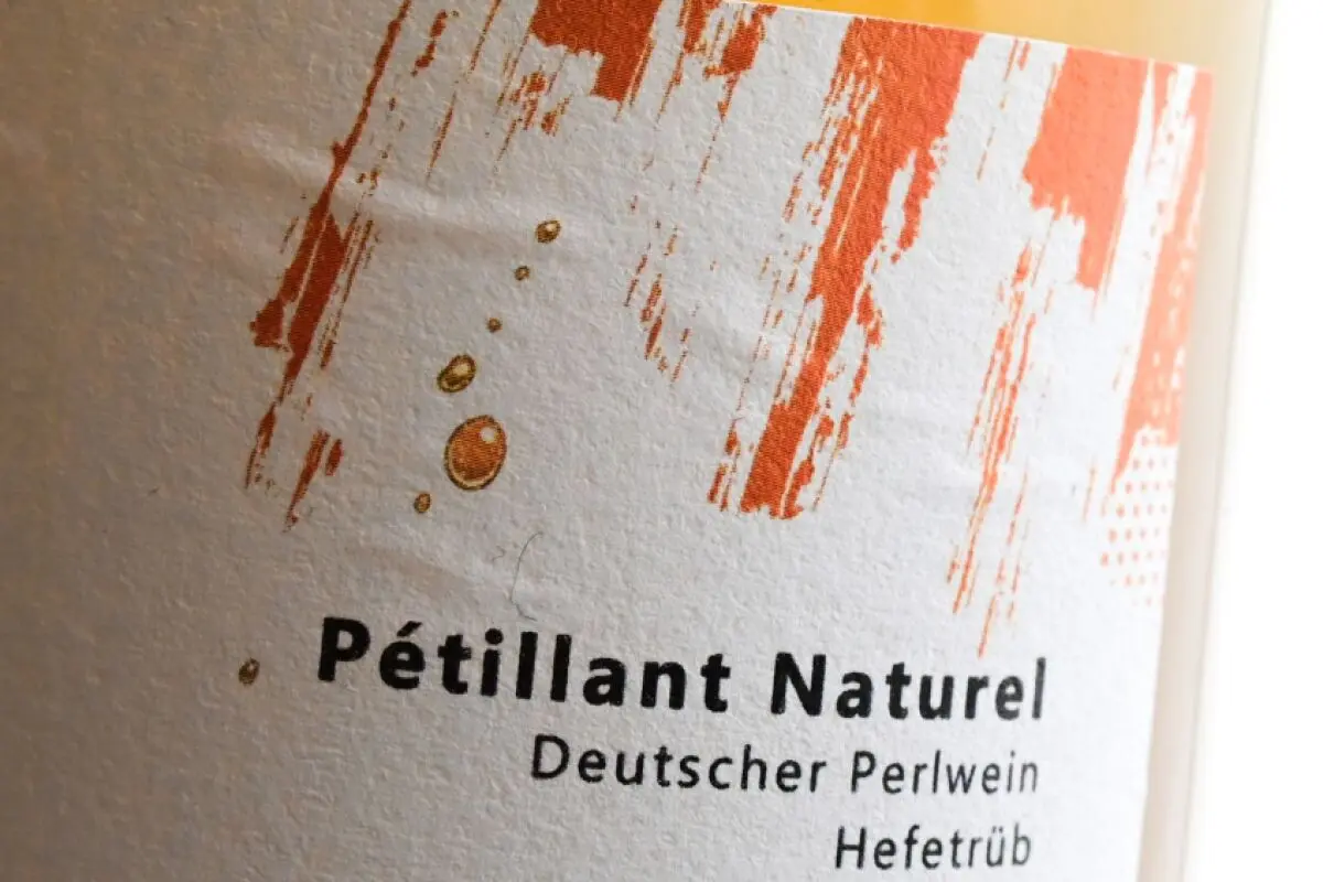 Viele Pet Nats enthalten noch Gärhefe, was sie trüb und geschmacklich individuell macht