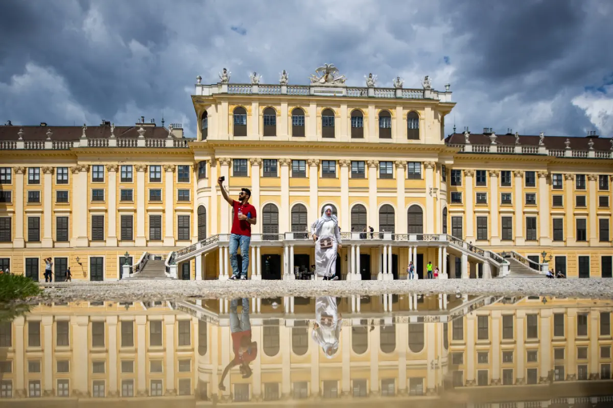 Schönbrunn steht im September im Zeichen des Pferdesports