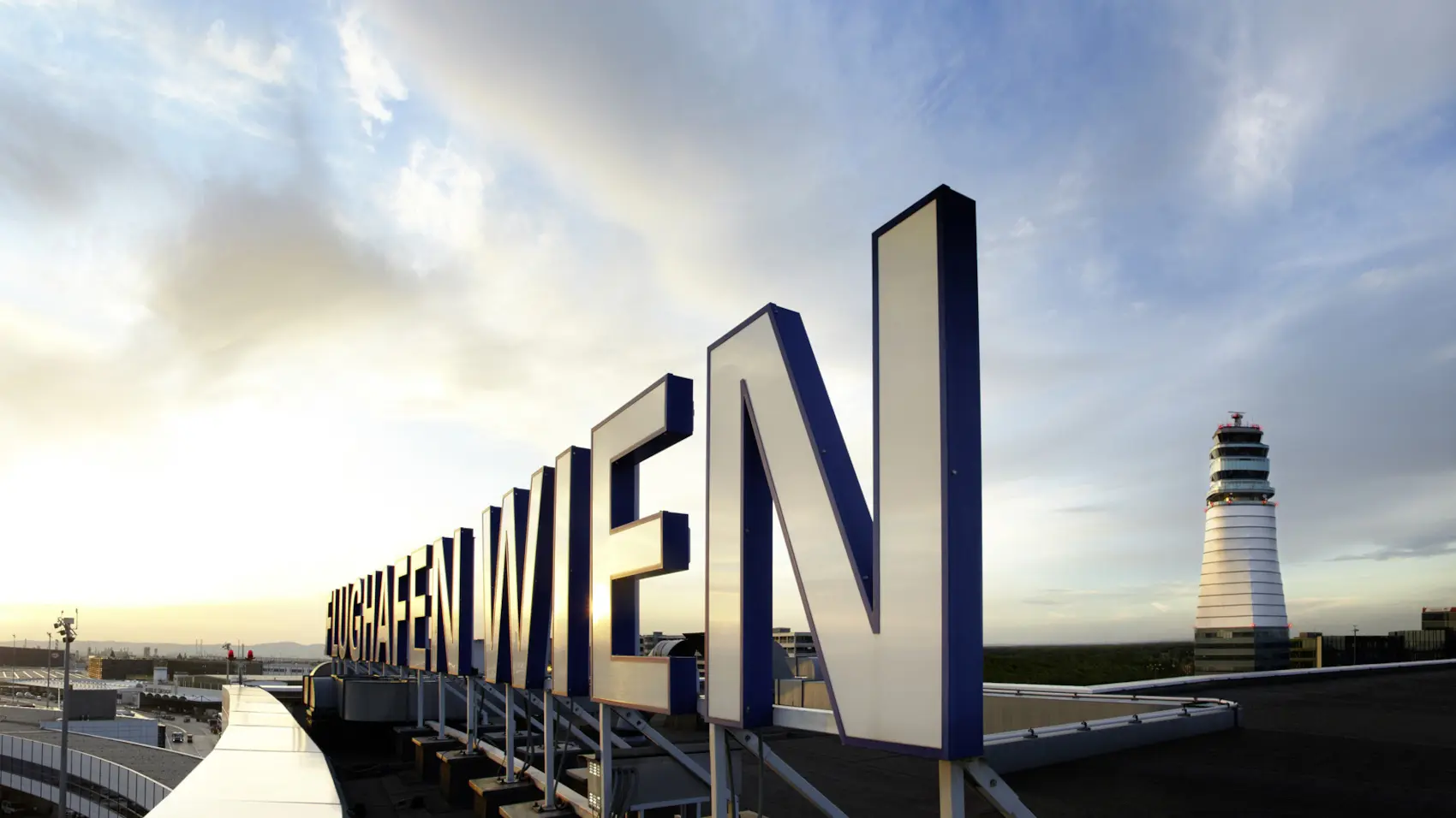 © Flughafen Wien Blurred image background