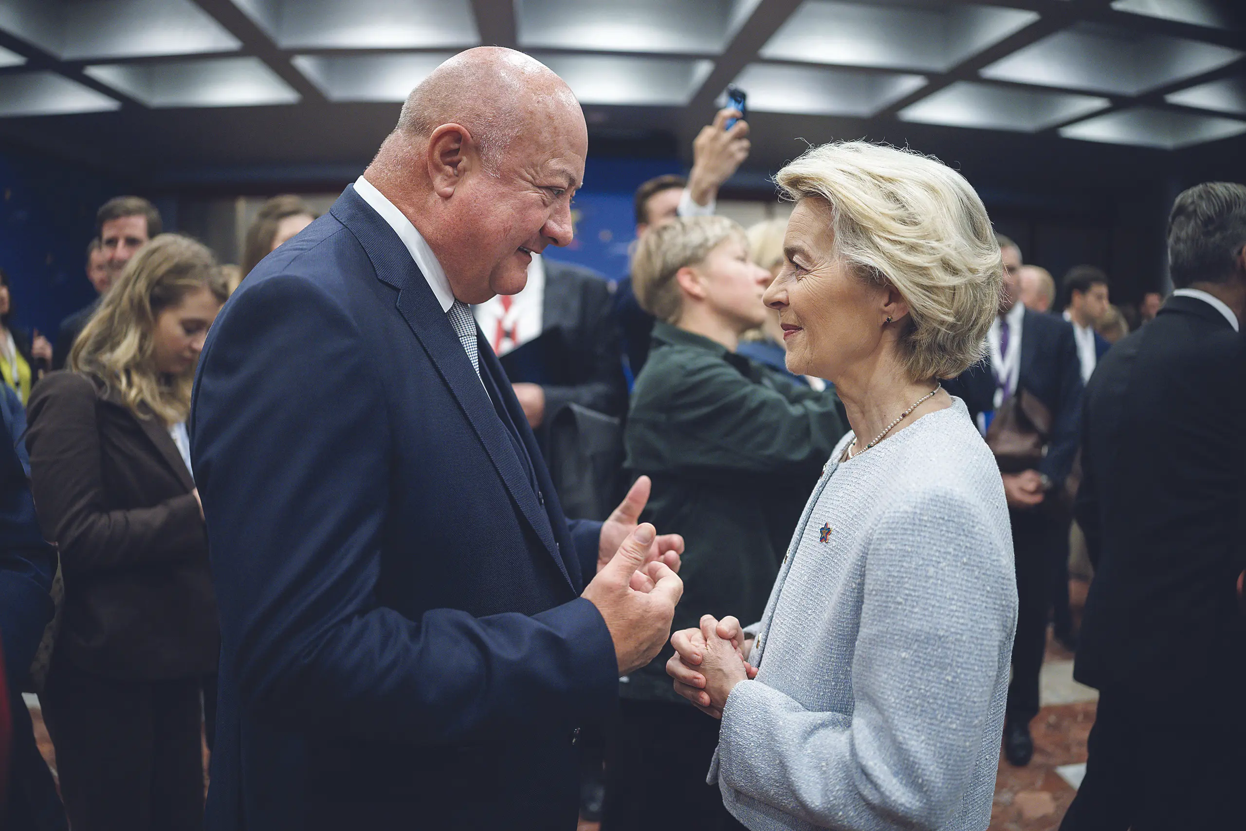 „Politik Backstage“: Bangen und Hoffen auf „Brief aus Brüssel“