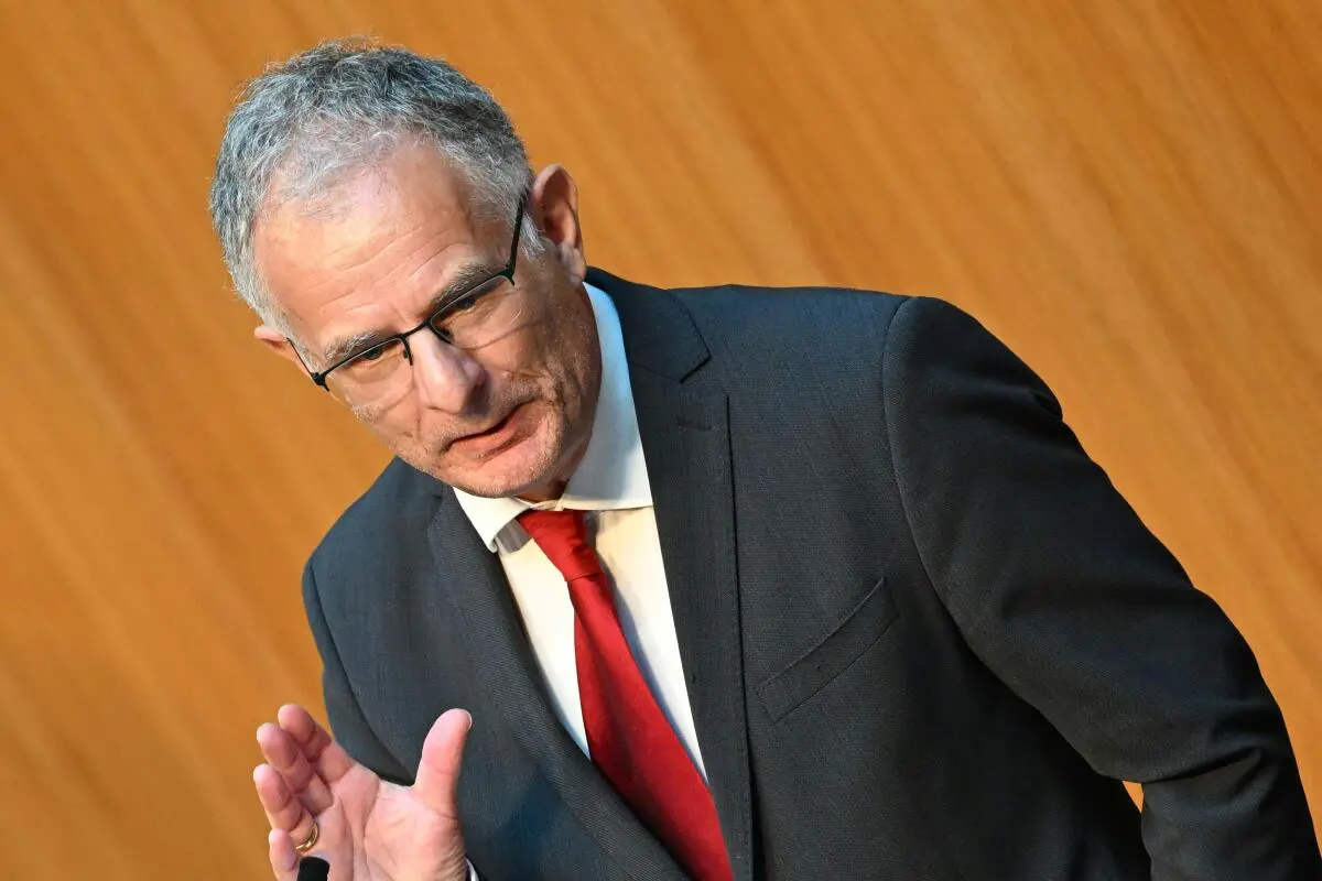 Finanzminister Markus Marterbauer bei der Budgetrede
