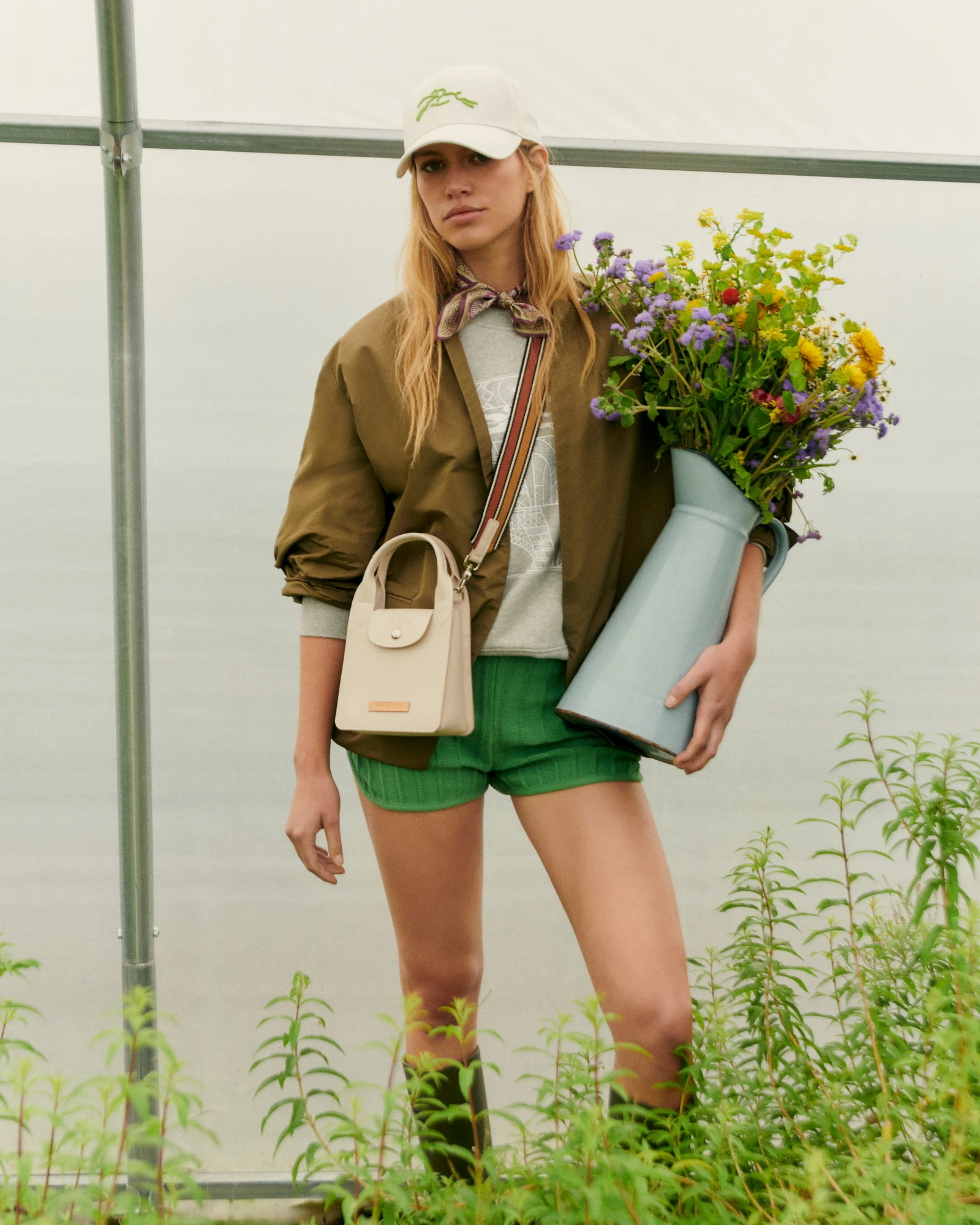 © Longchamp Blurred image background