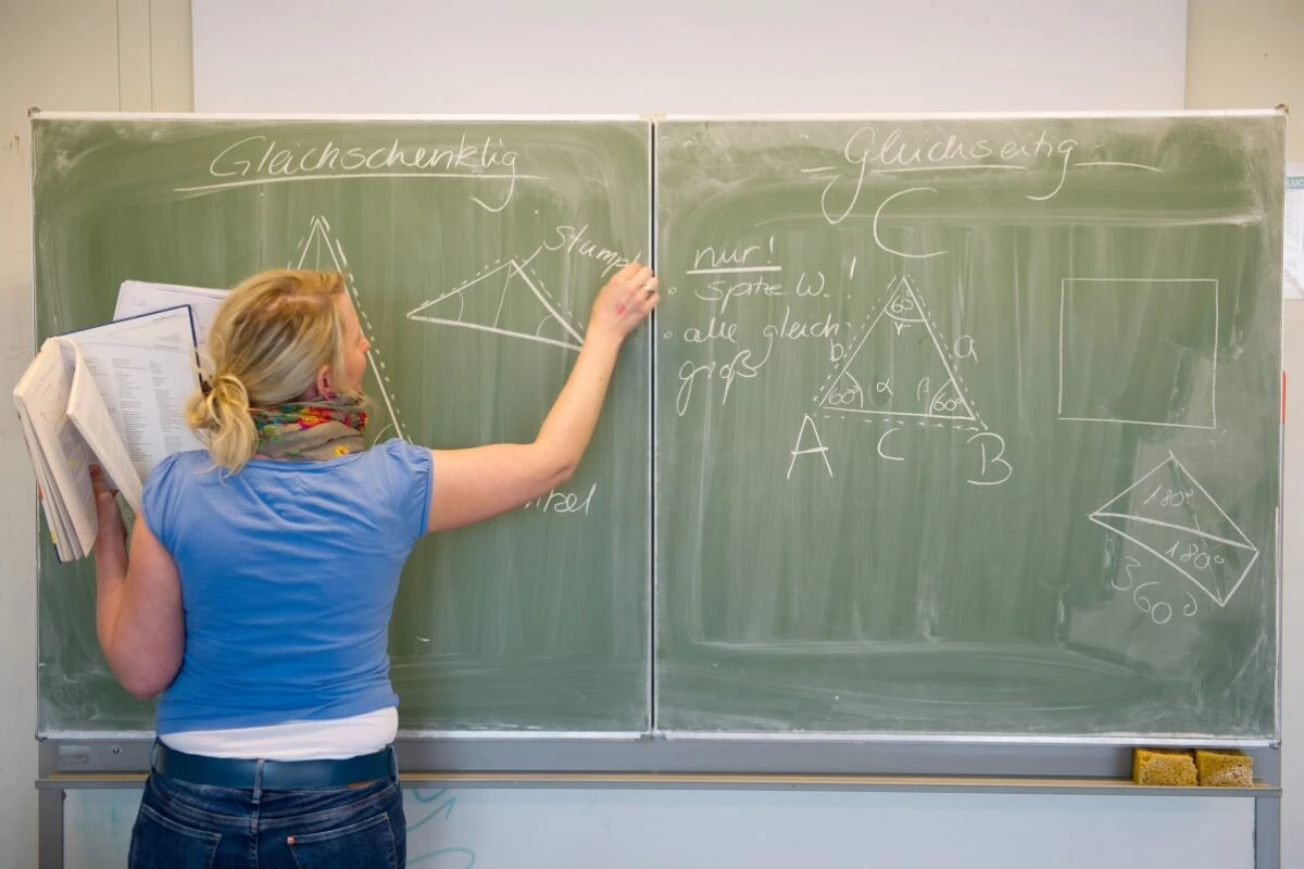 Eine exakte Prognose zur Zahl der Lehramtsabsolventen gäbe es nicht